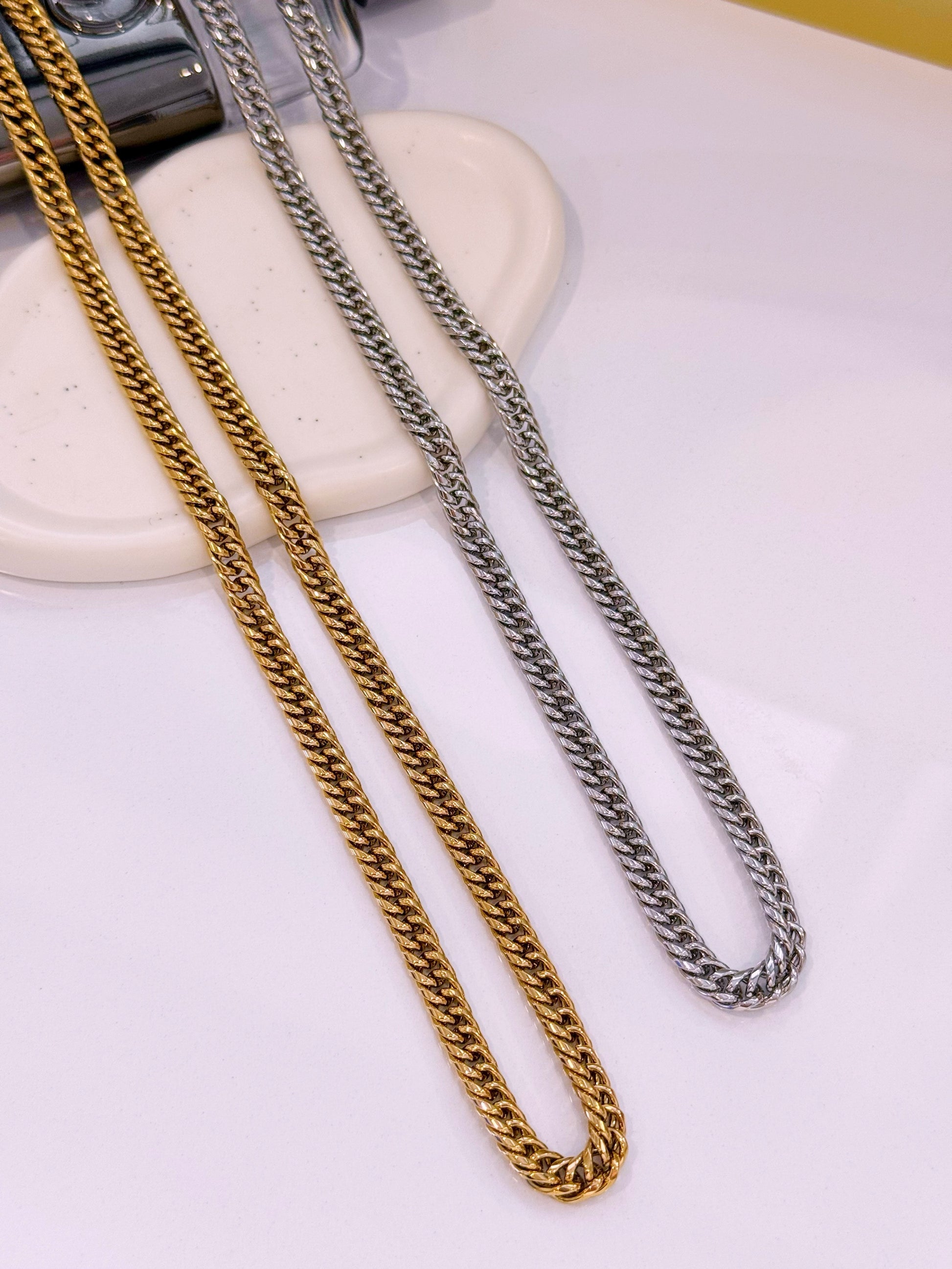 Colar malha entrelaçada | 2 Cores