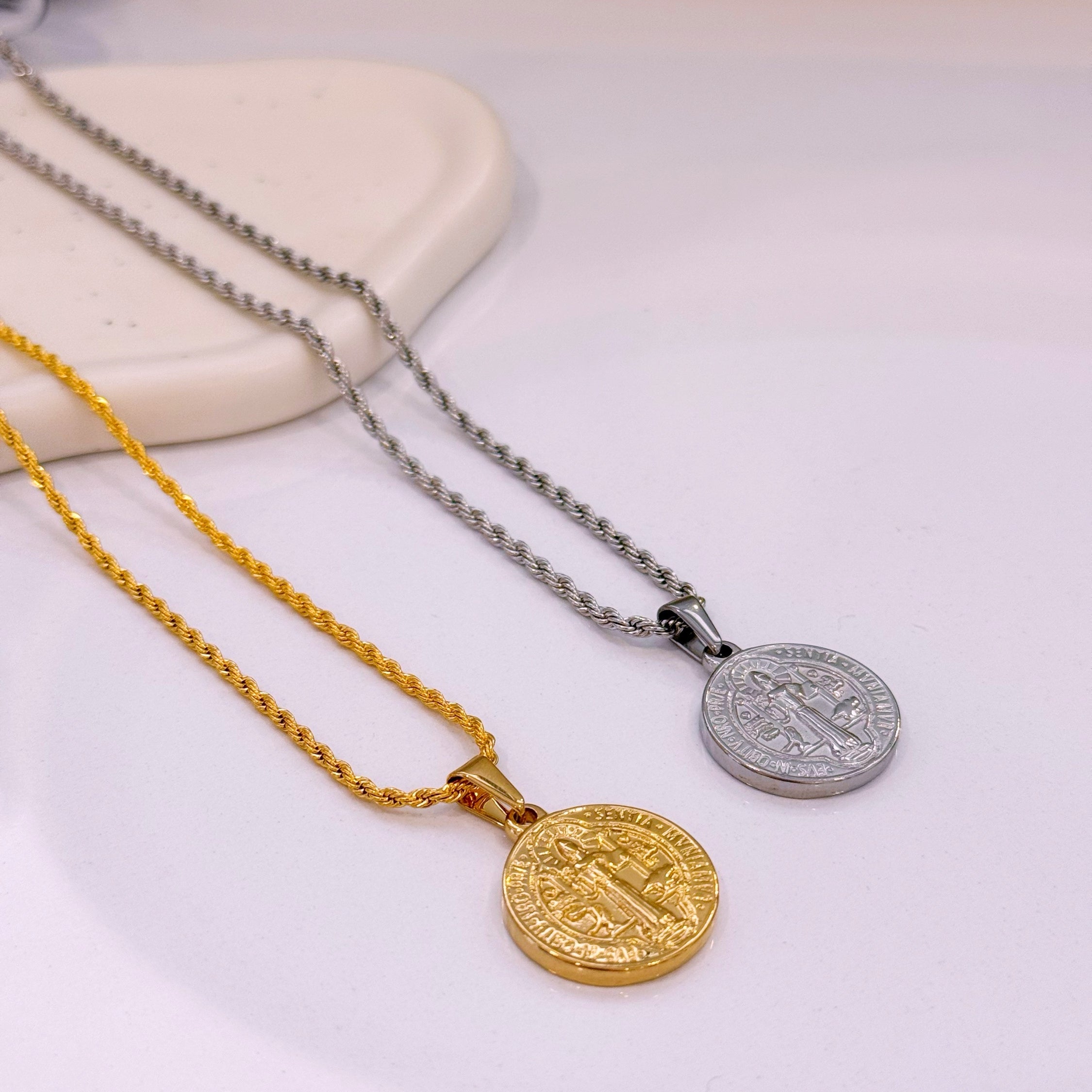 Colar medalha dupla face | 2 Cores