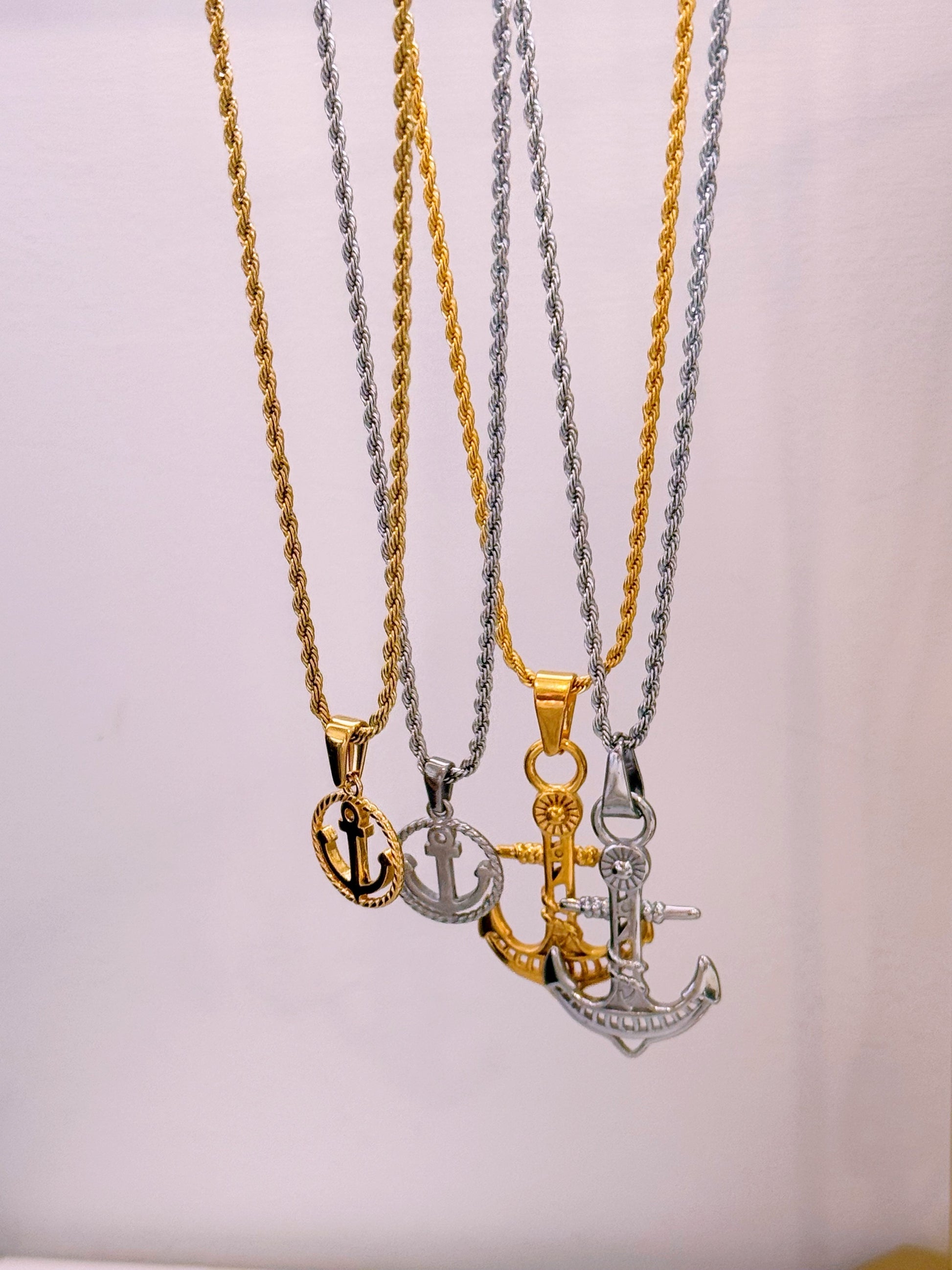 Colar âncora | 2 Tamanhos • 2 cores