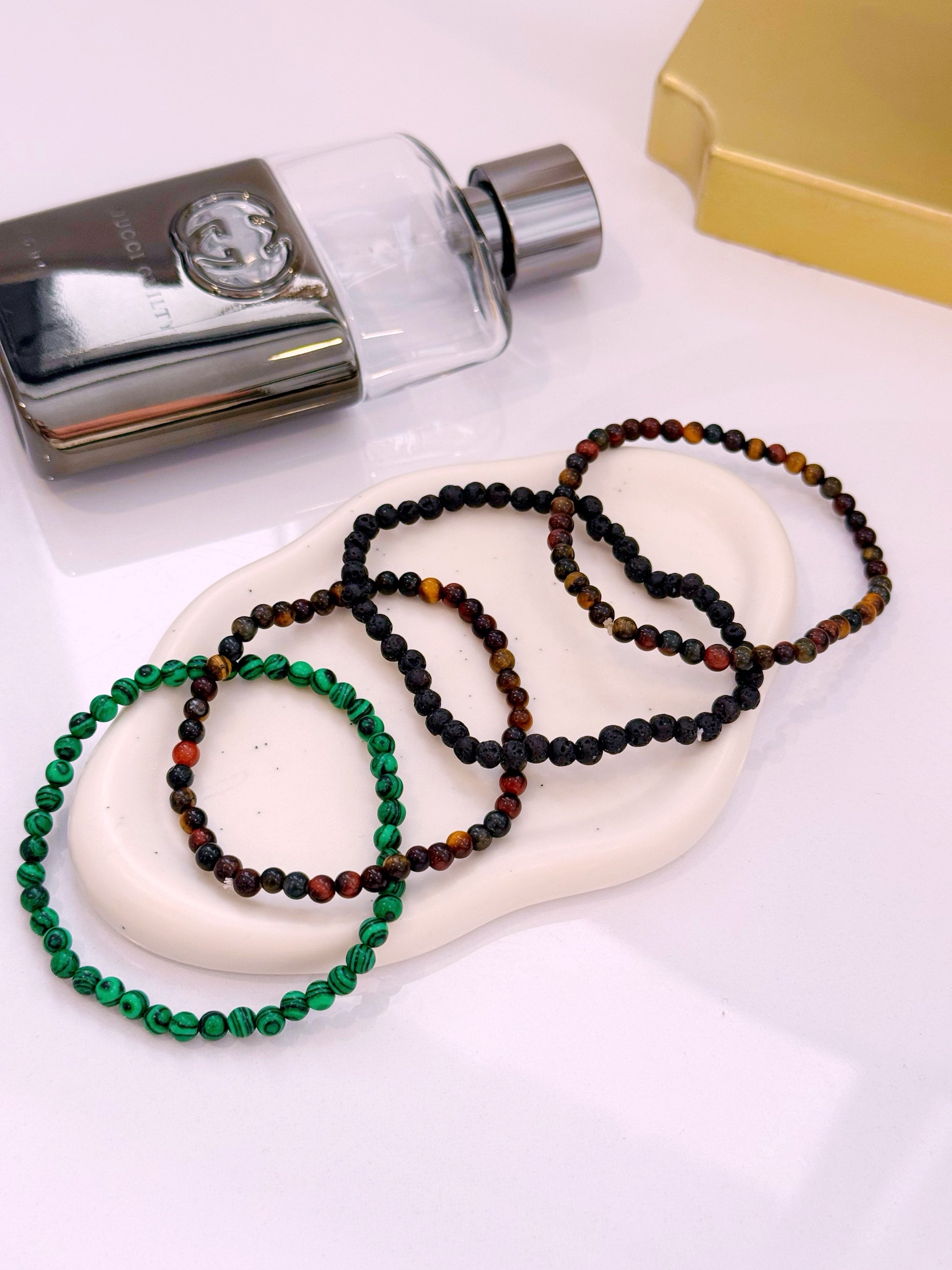 Pulseira de pedras pequeninas | 4 Cores