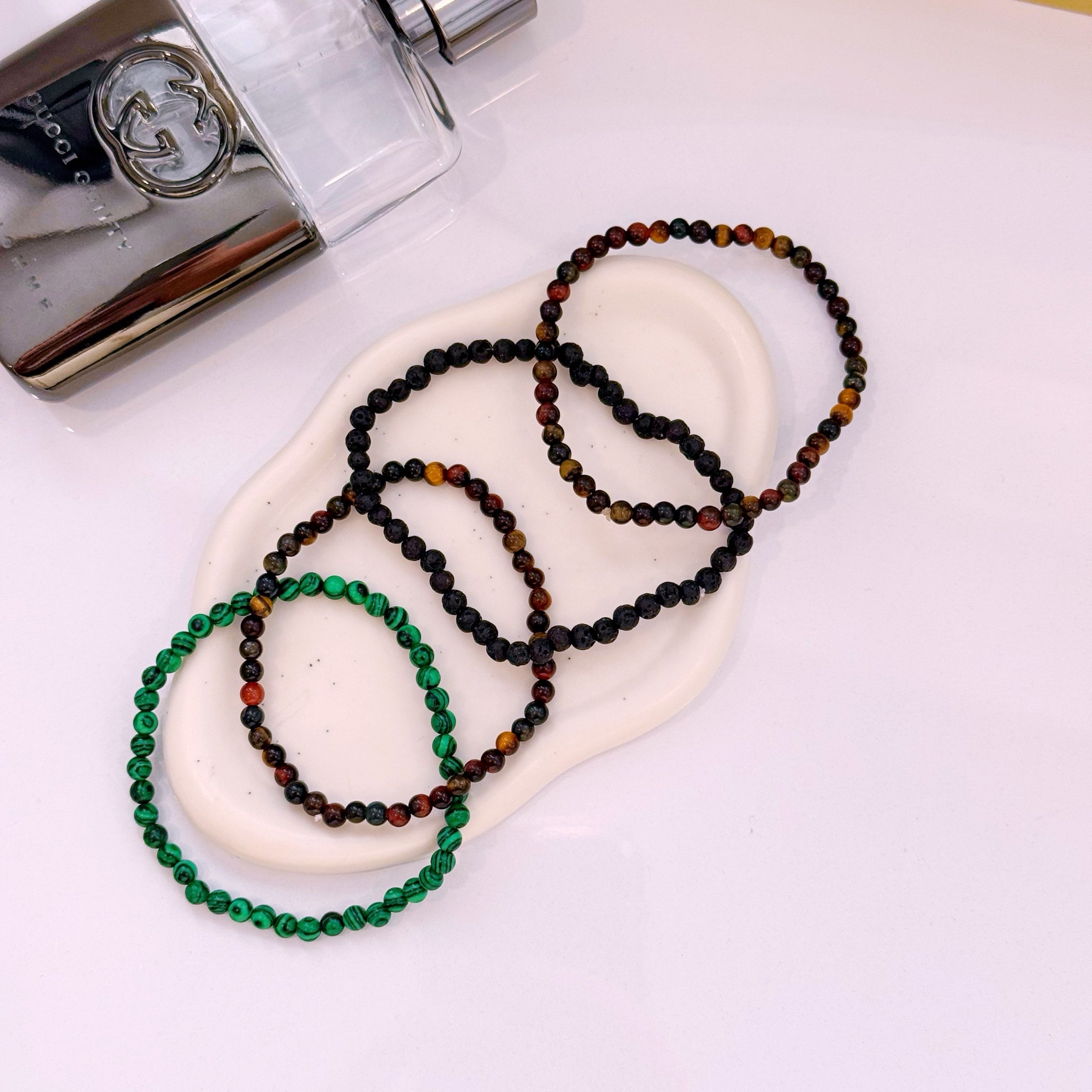 Pulseira de pedras pequeninas | 4 Cores