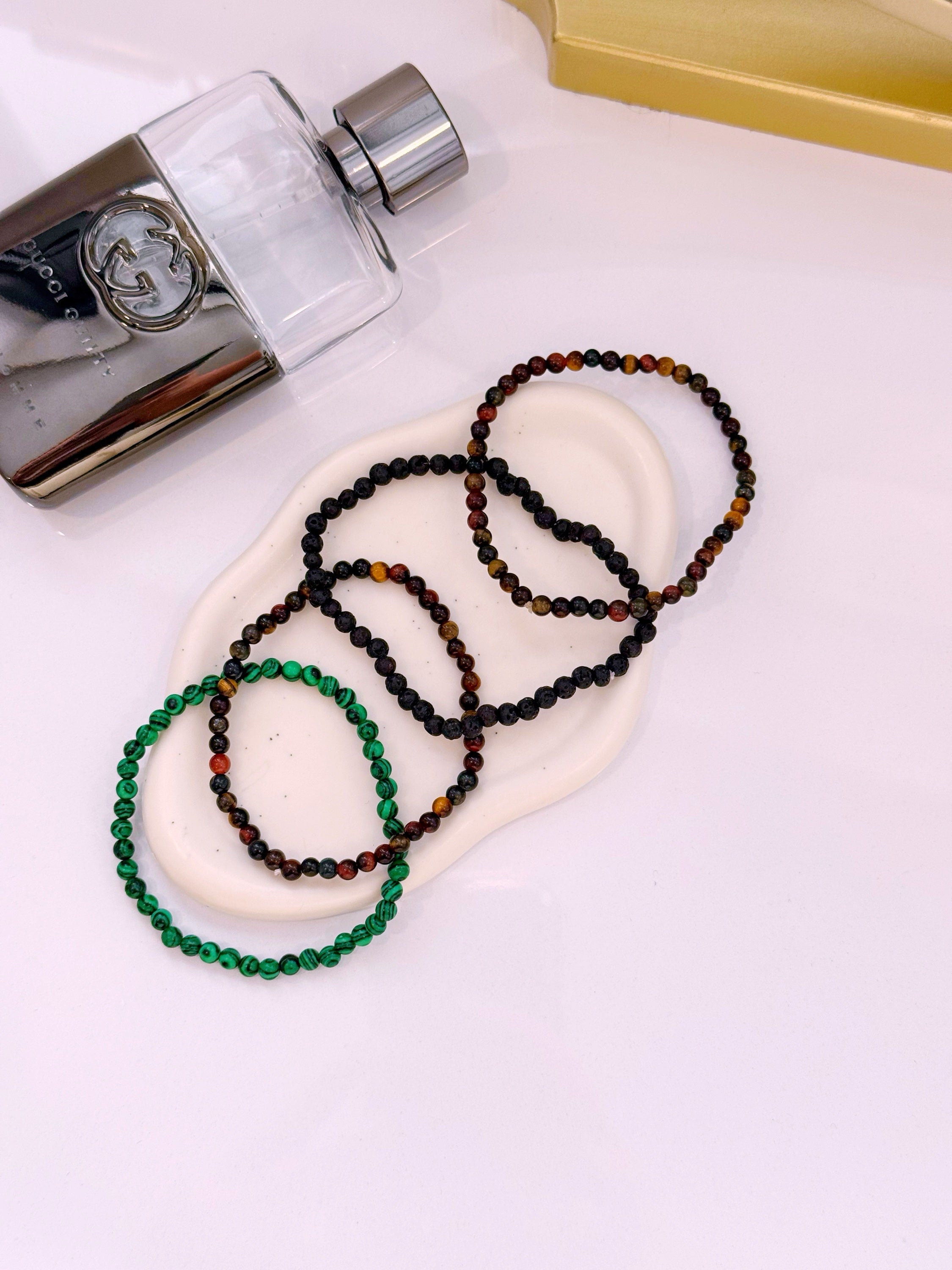 Pulseira de pedras pequeninas | 4 Cores