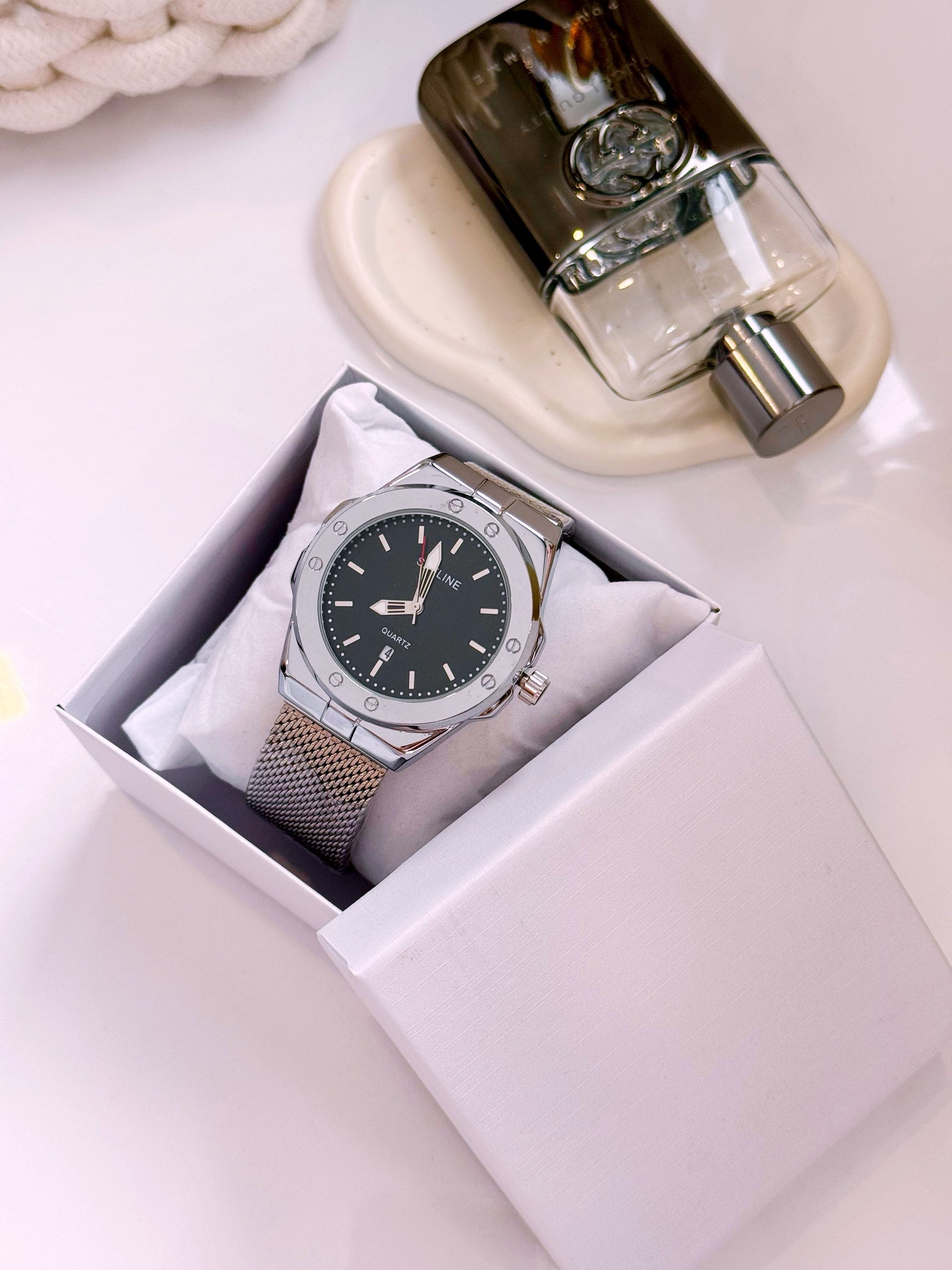 Relógio Analógico com efeito pormenores no mostrador | 3 Cores