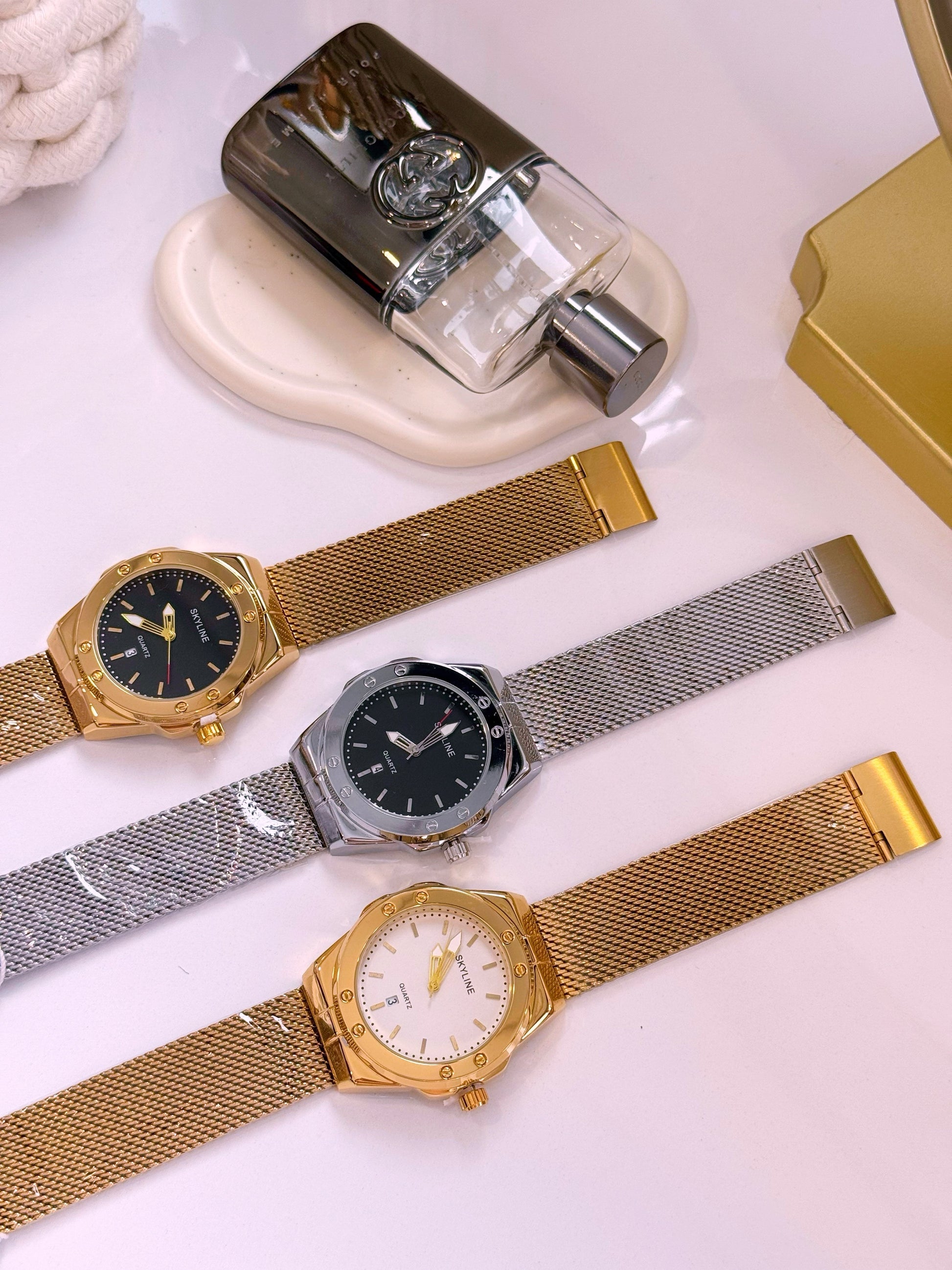 Relógio Analógico com efeito pormenores no mostrador | 3 Cores