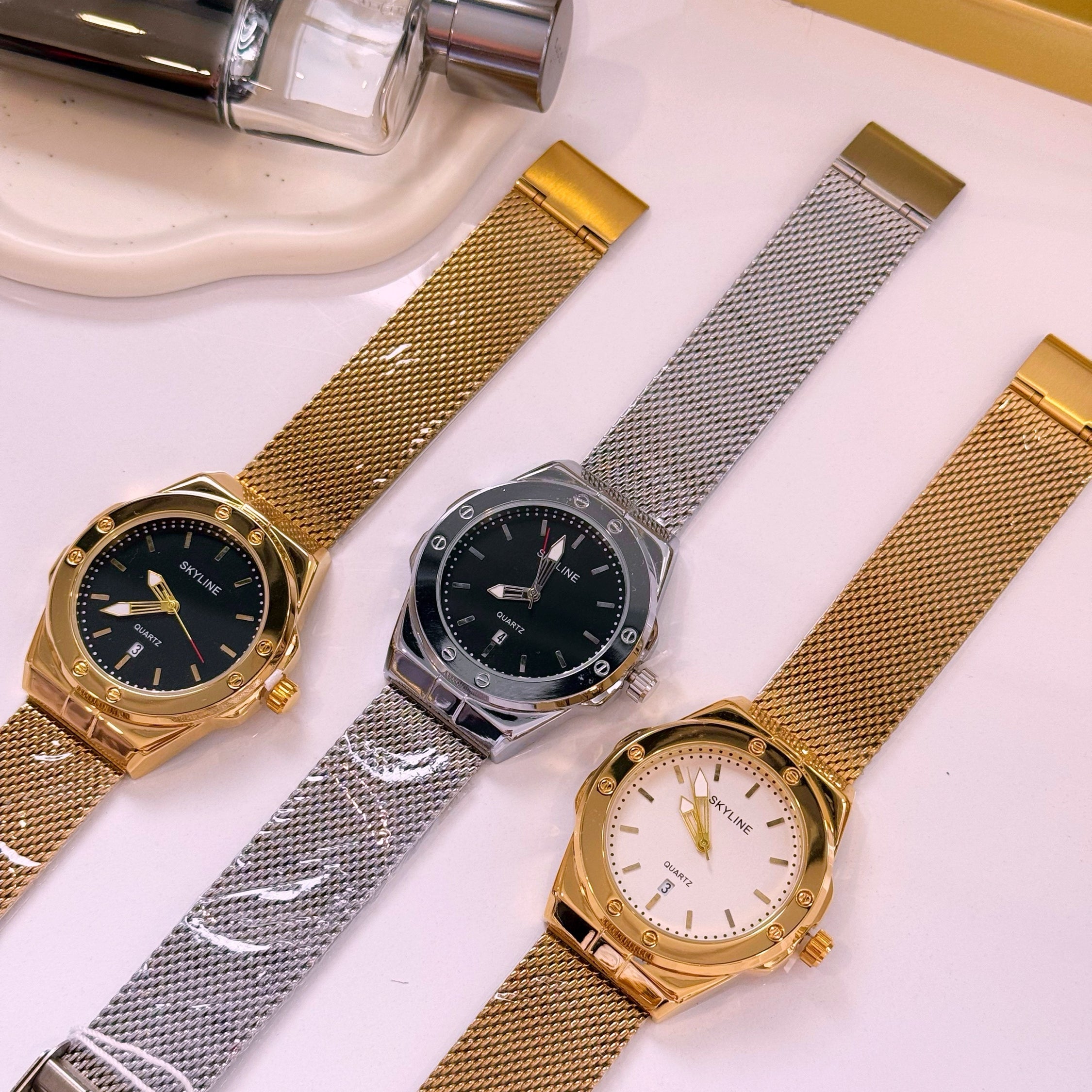 Relógio Analógico com efeito pormenores no mostrador | 3 Cores