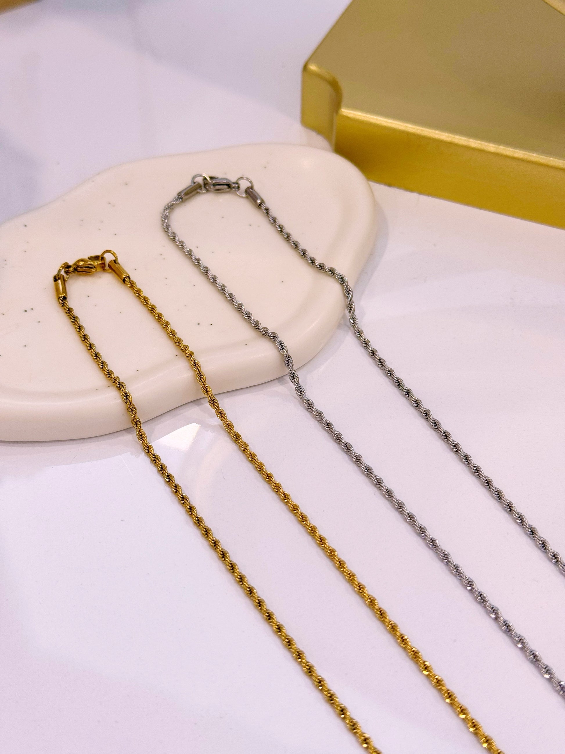 Colar malha torcida | 2 Cores