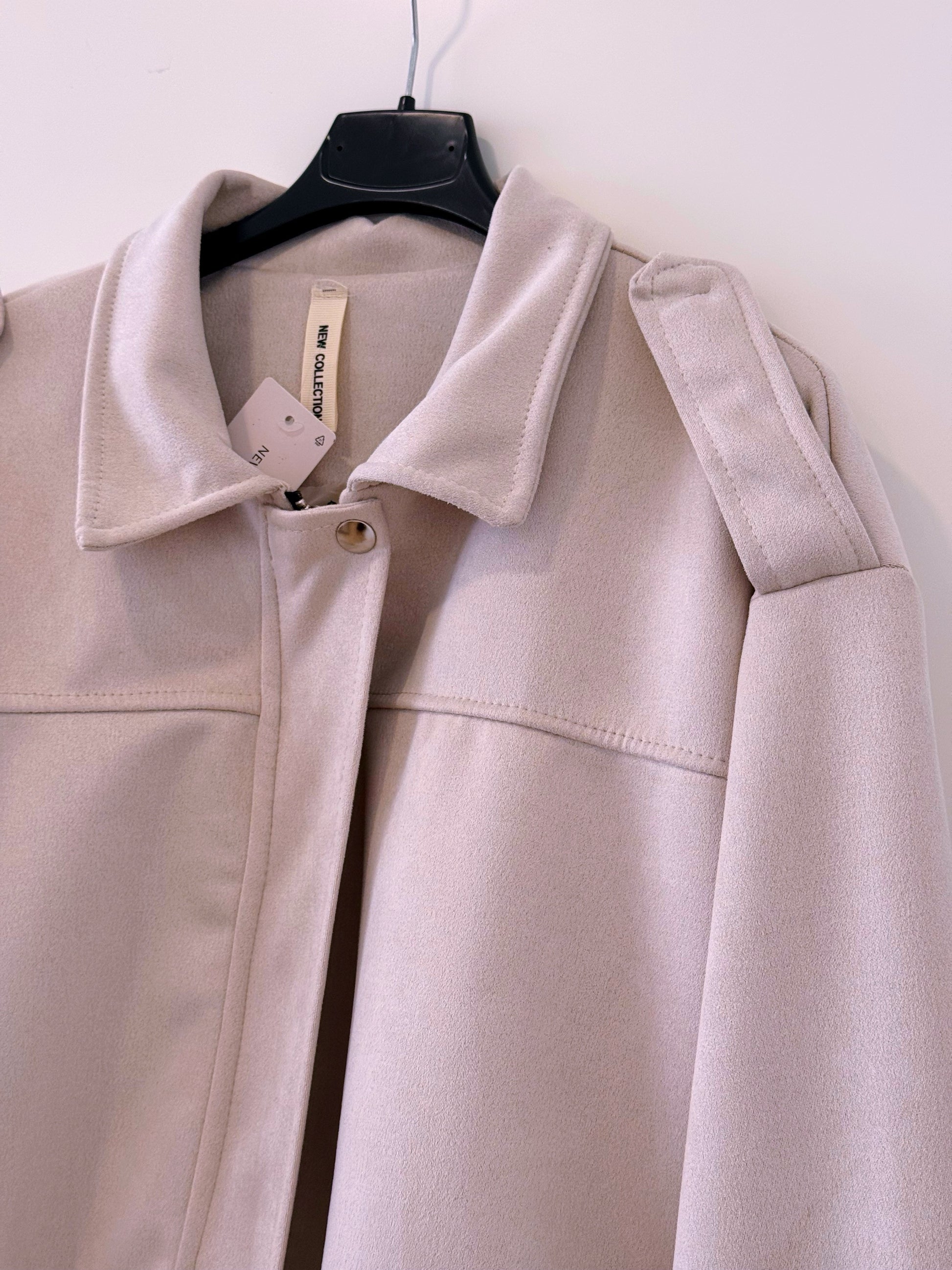 Casaco bomber abalonado efeito camurça | Bege