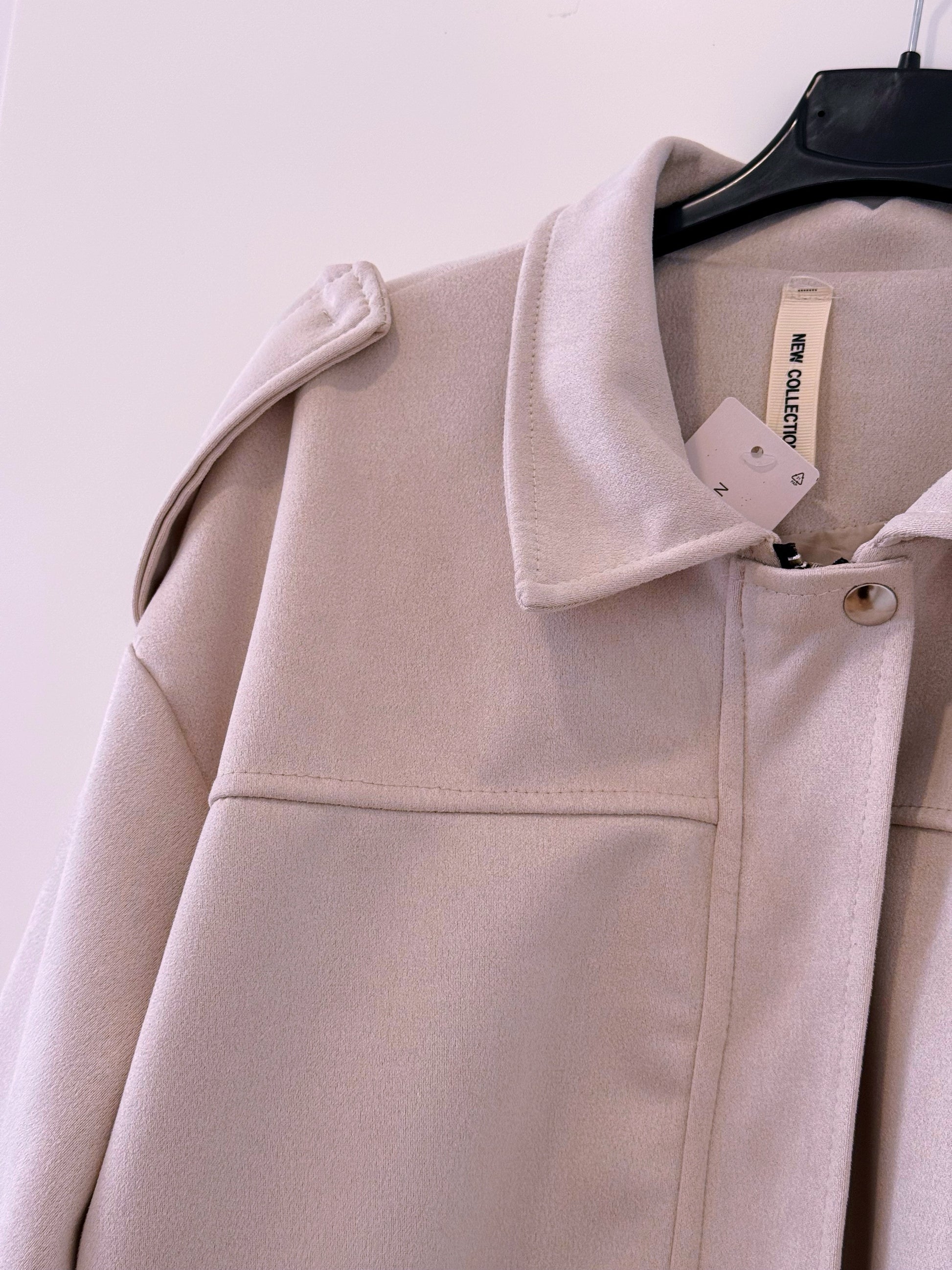 Casaco bomber abalonado efeito camurça | Bege