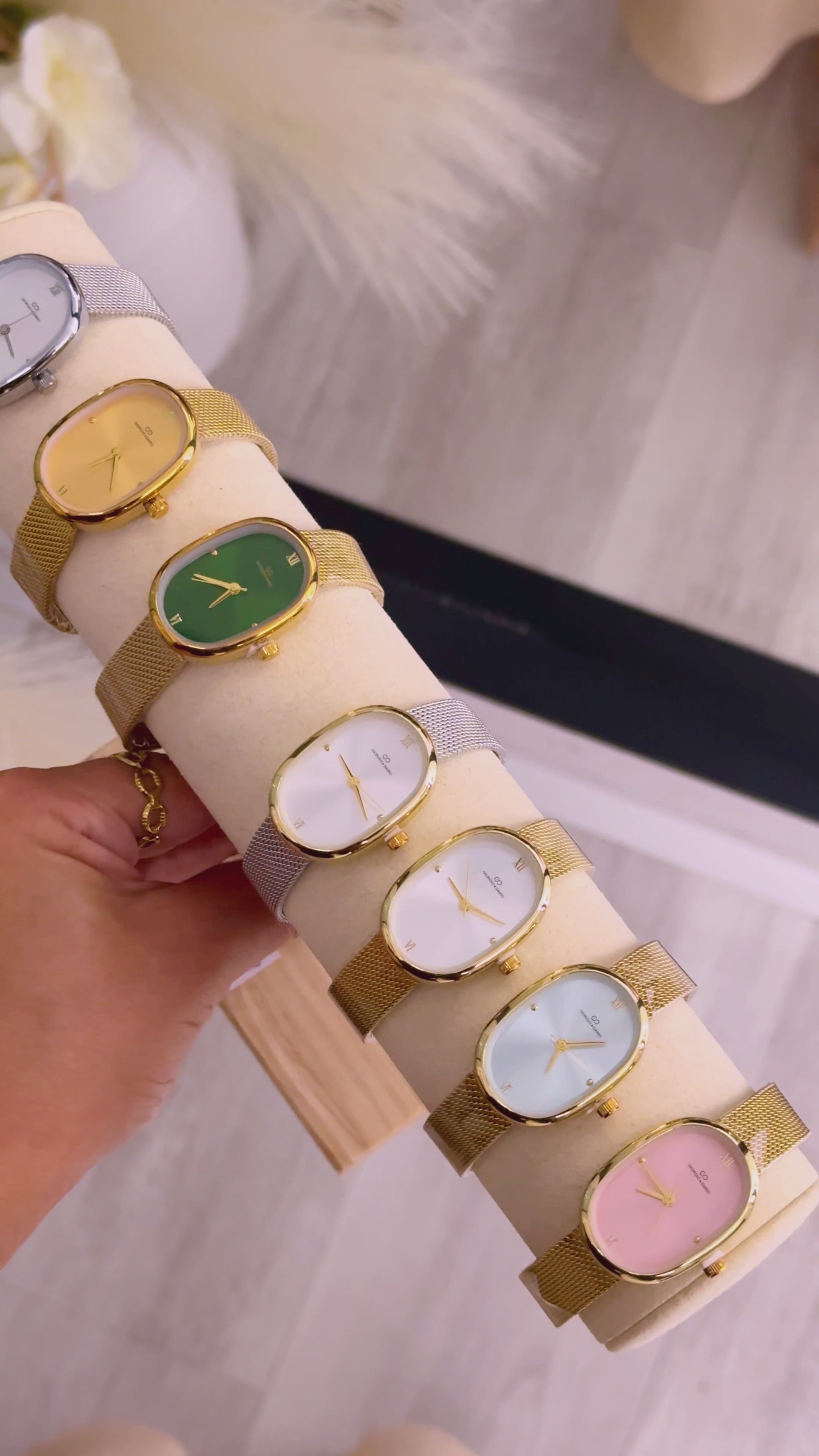 Relógio analógico com mostrador oval | 5 Cores