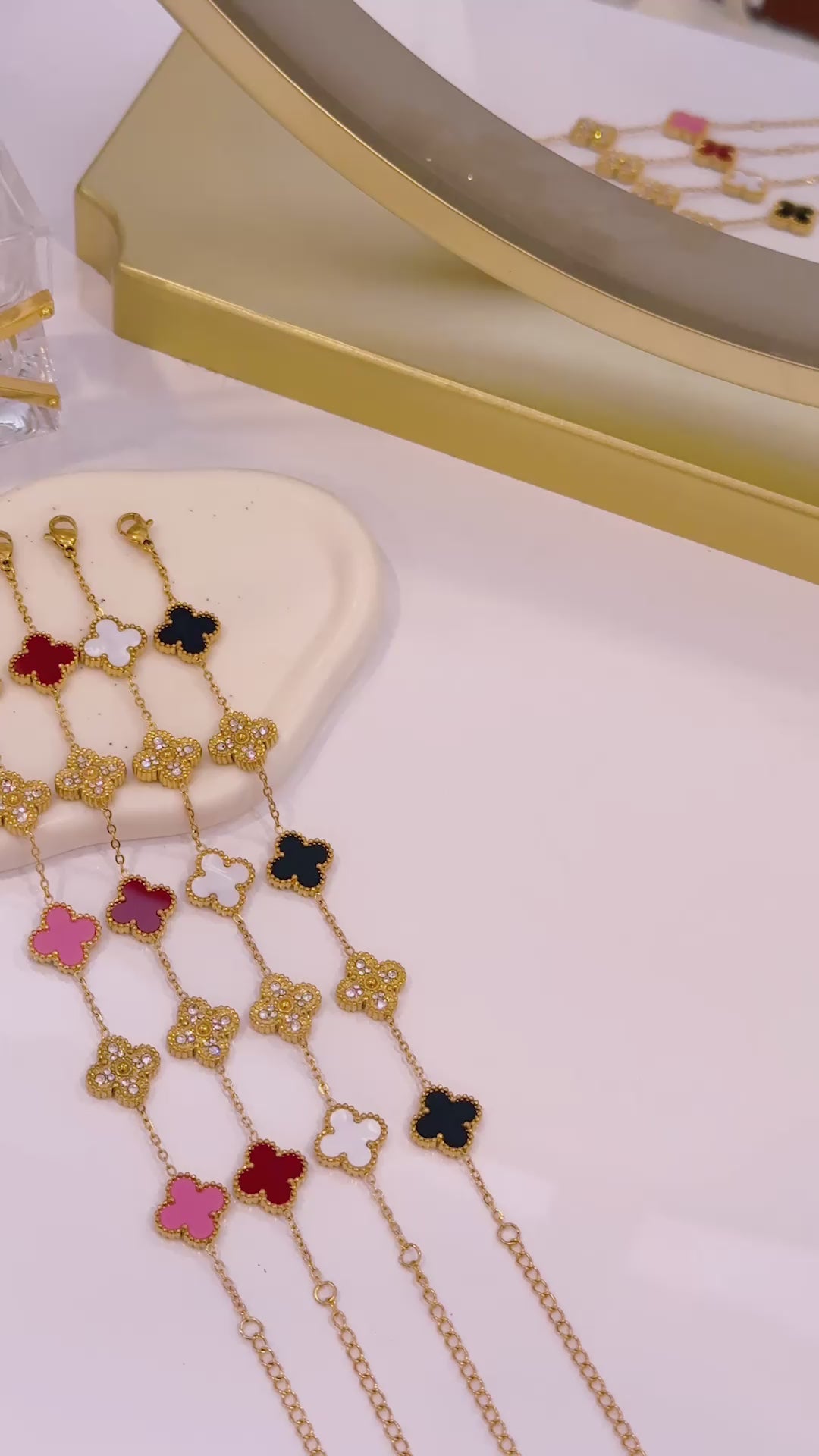 Pulseira 5 trevos esmalte e brilhantes | 4 Cores