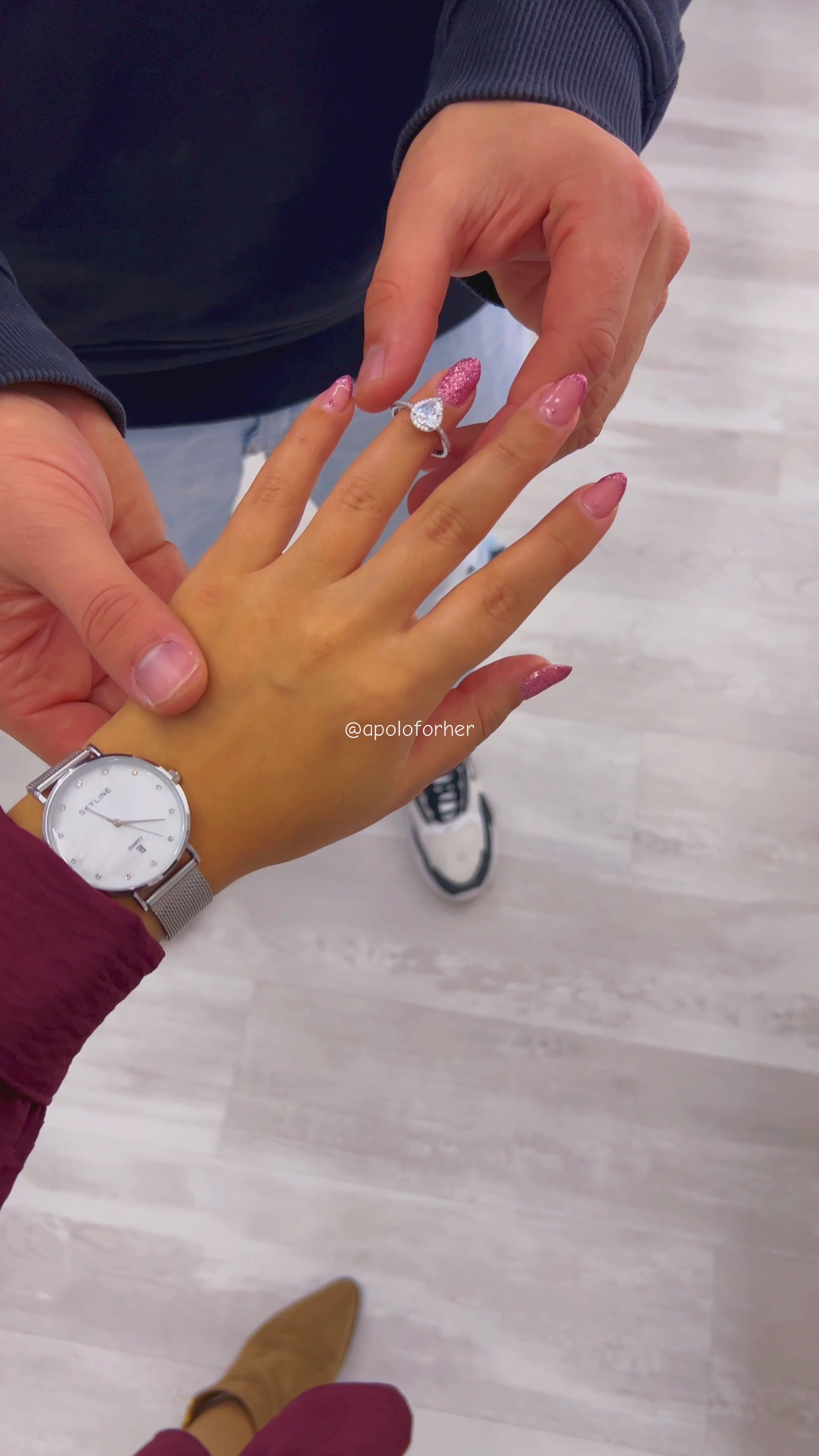 Anel delicado • solitário gota com brilhantes | Linha Premium