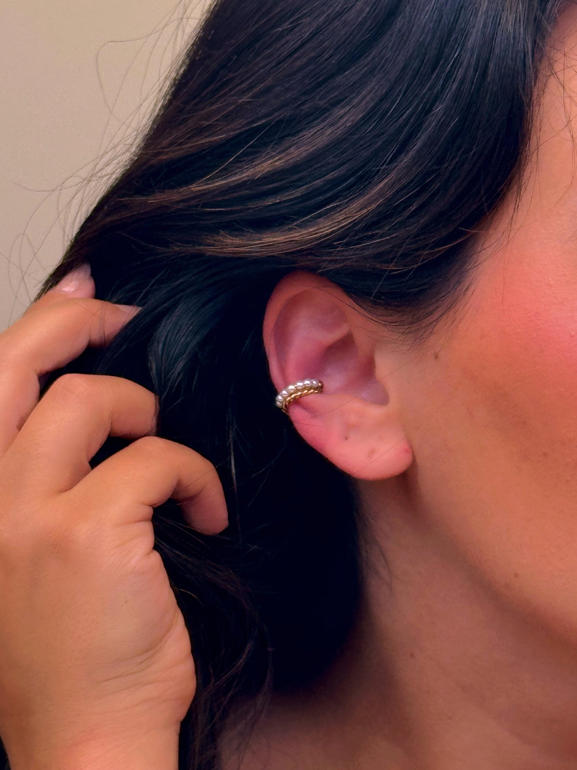 Earcuff ajustável • efeito duplo, torcido e pérolas | 2 Cores