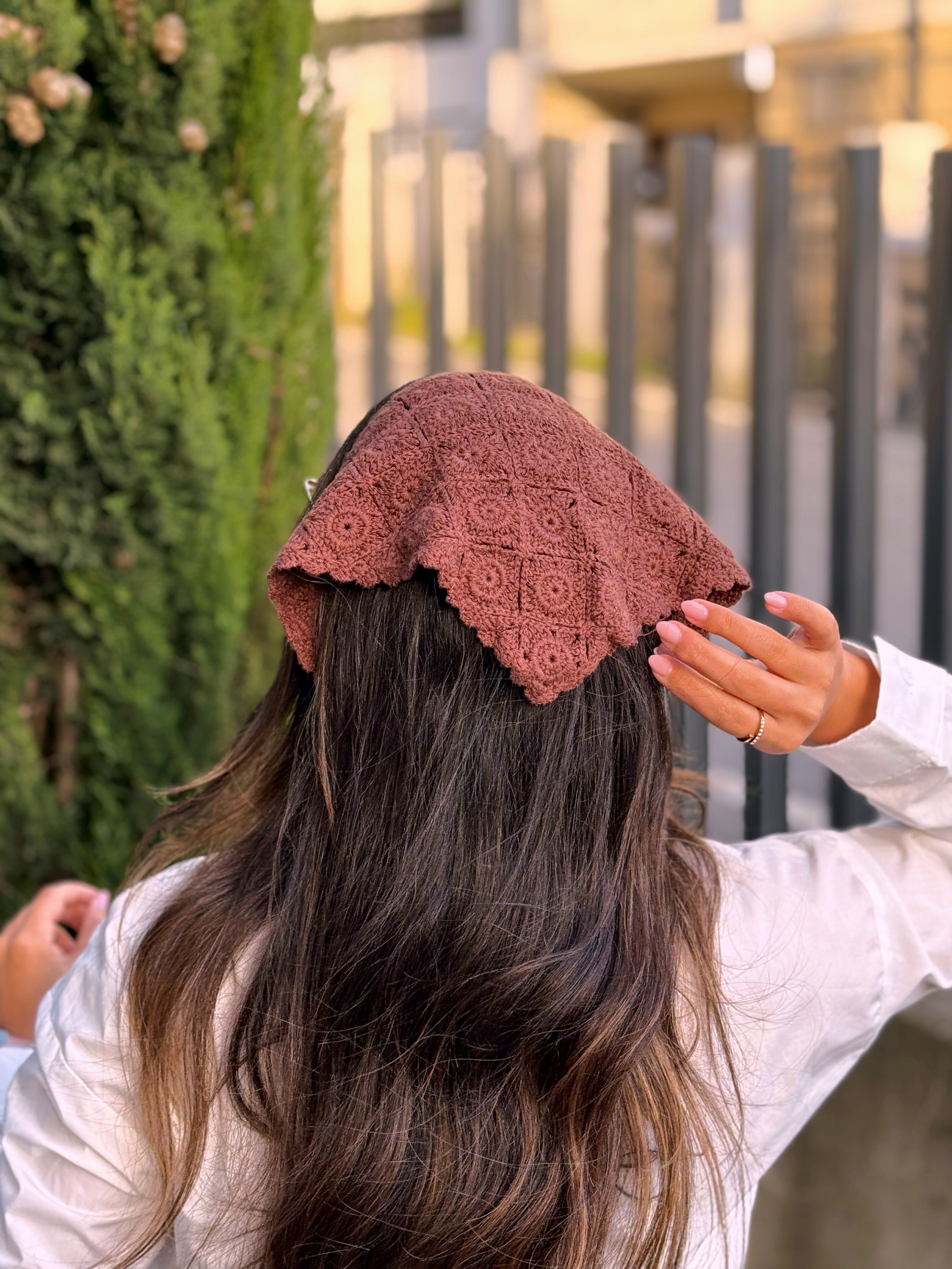 Bandana multifuncional em croché | Castanho