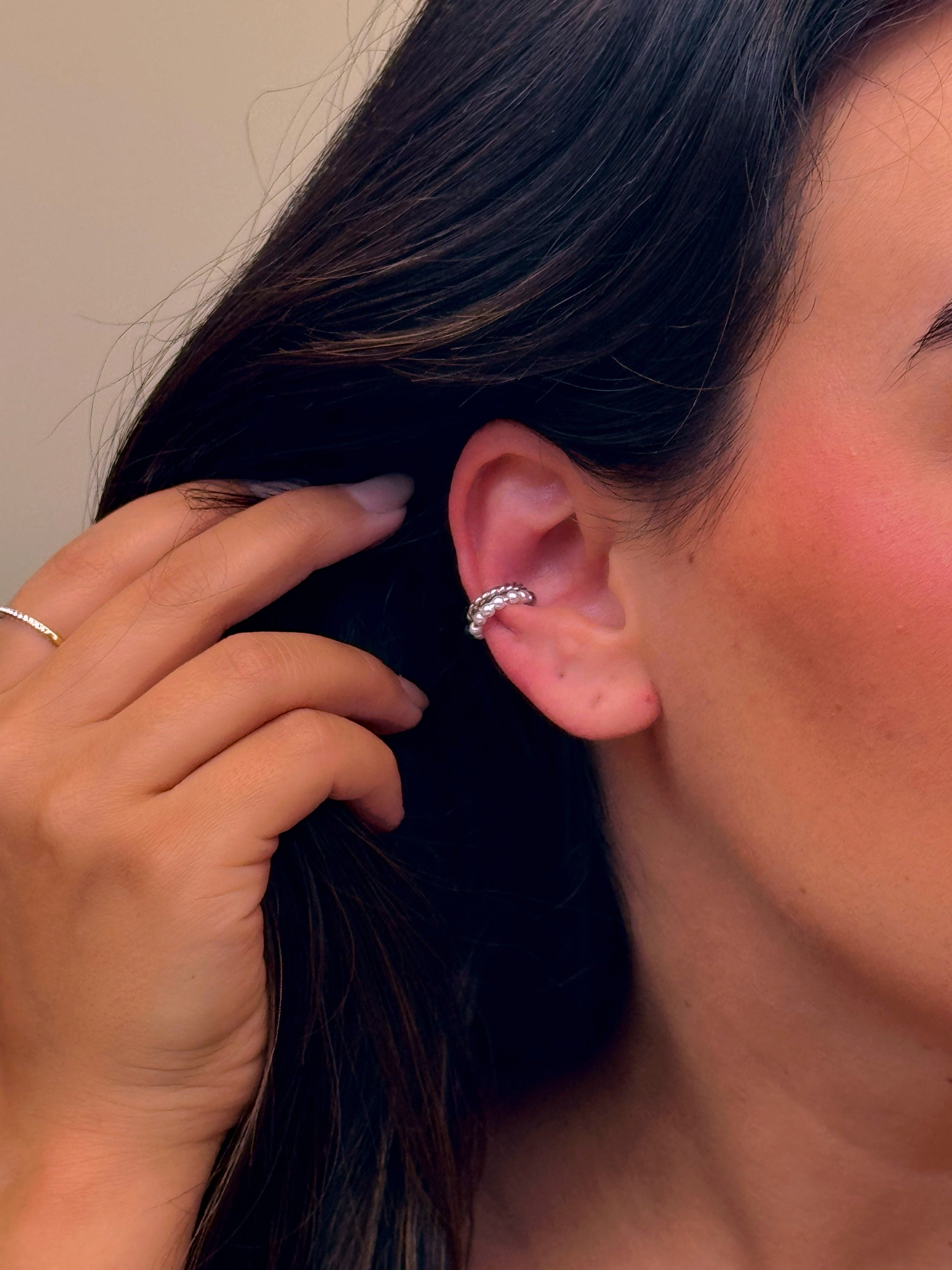 Earcuff ajustável • efeito duplo, torcido e pérolas | 2 Cores