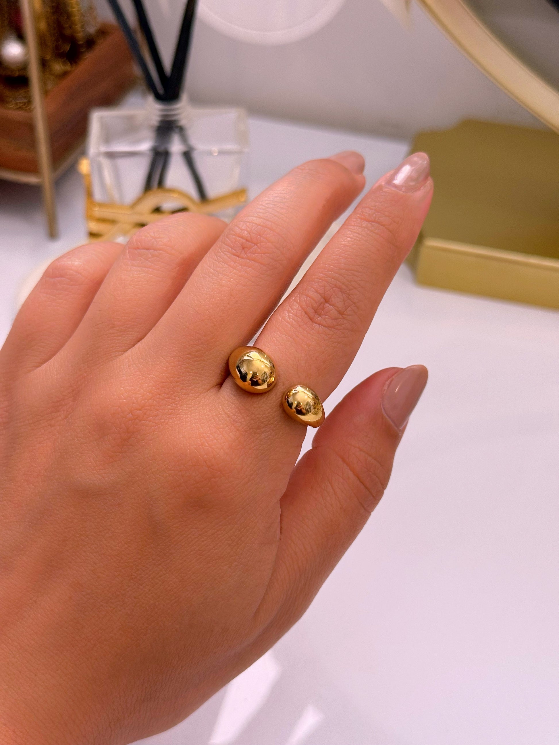 Anel ajustável liso efeito gota | Dourado