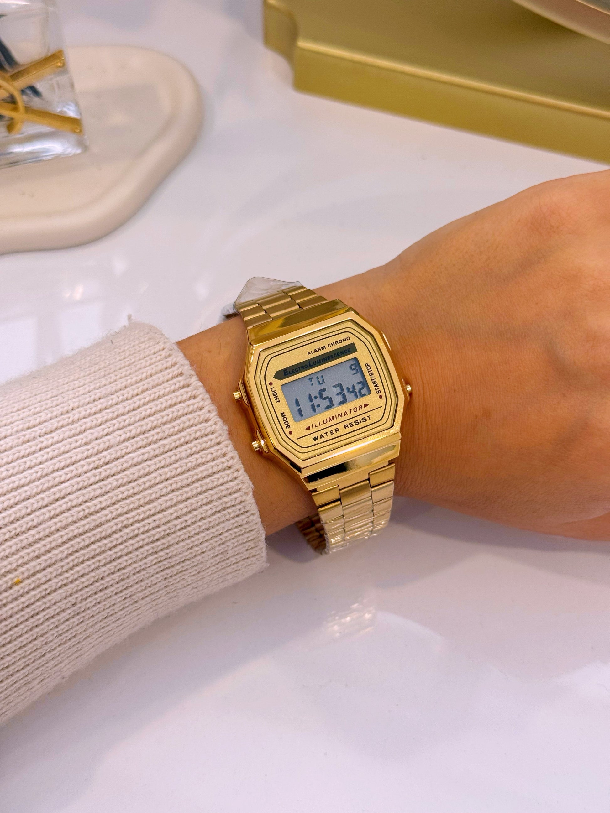 Relógio digital | Dourado