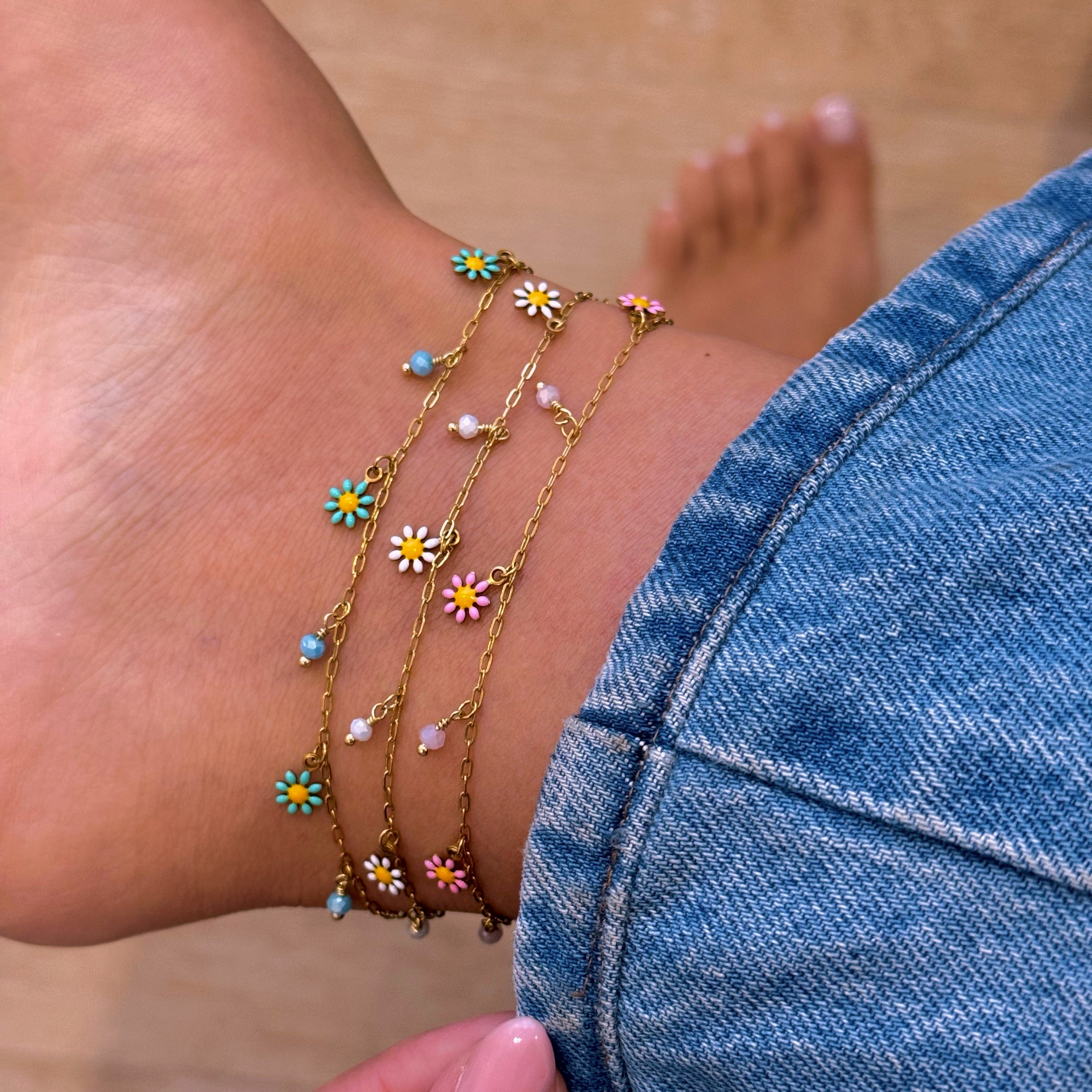 Pulseira de pé com flores e pedrinhas | 3 cores
