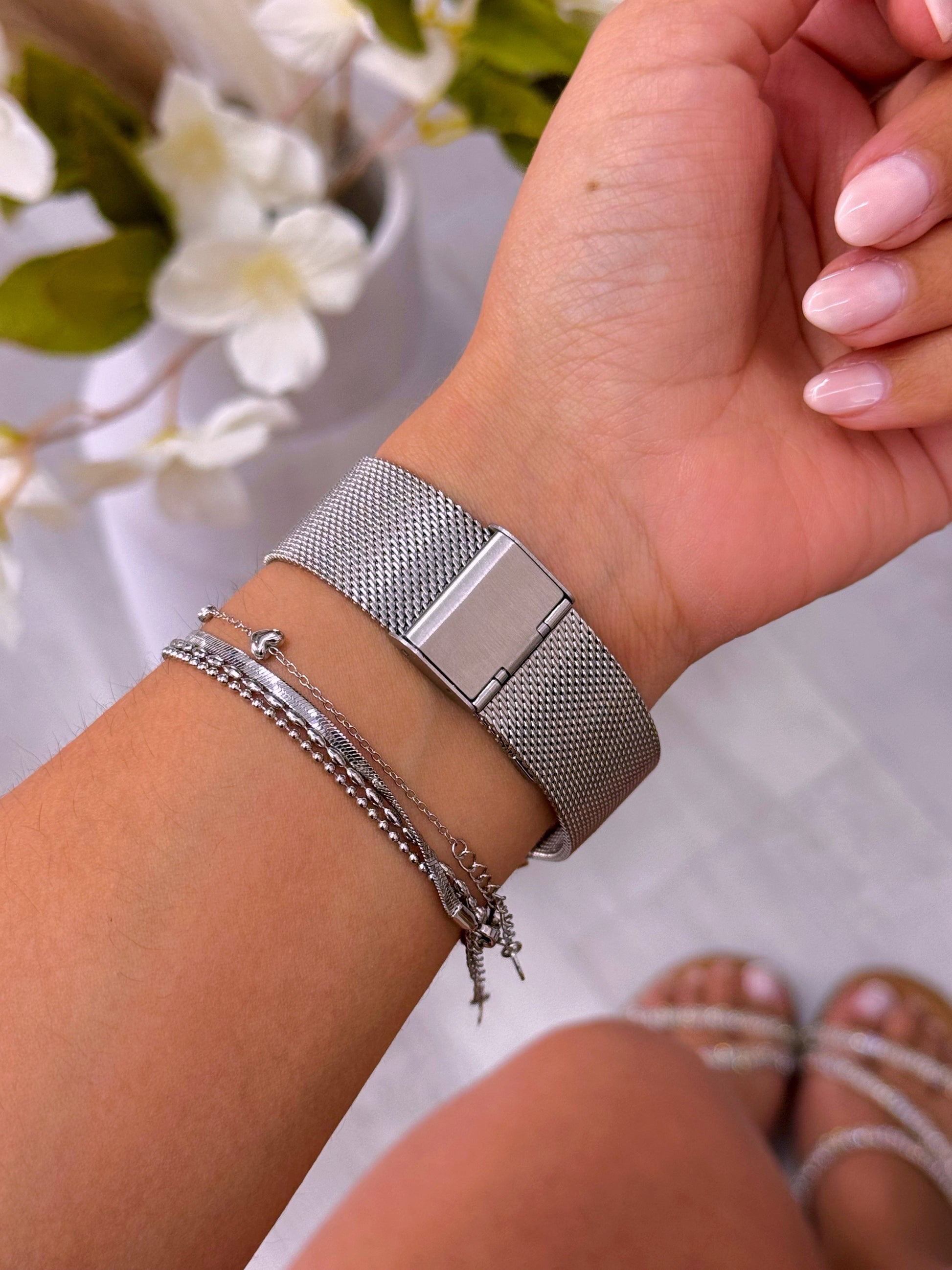 Relógio digital bracelete simples | Prateado