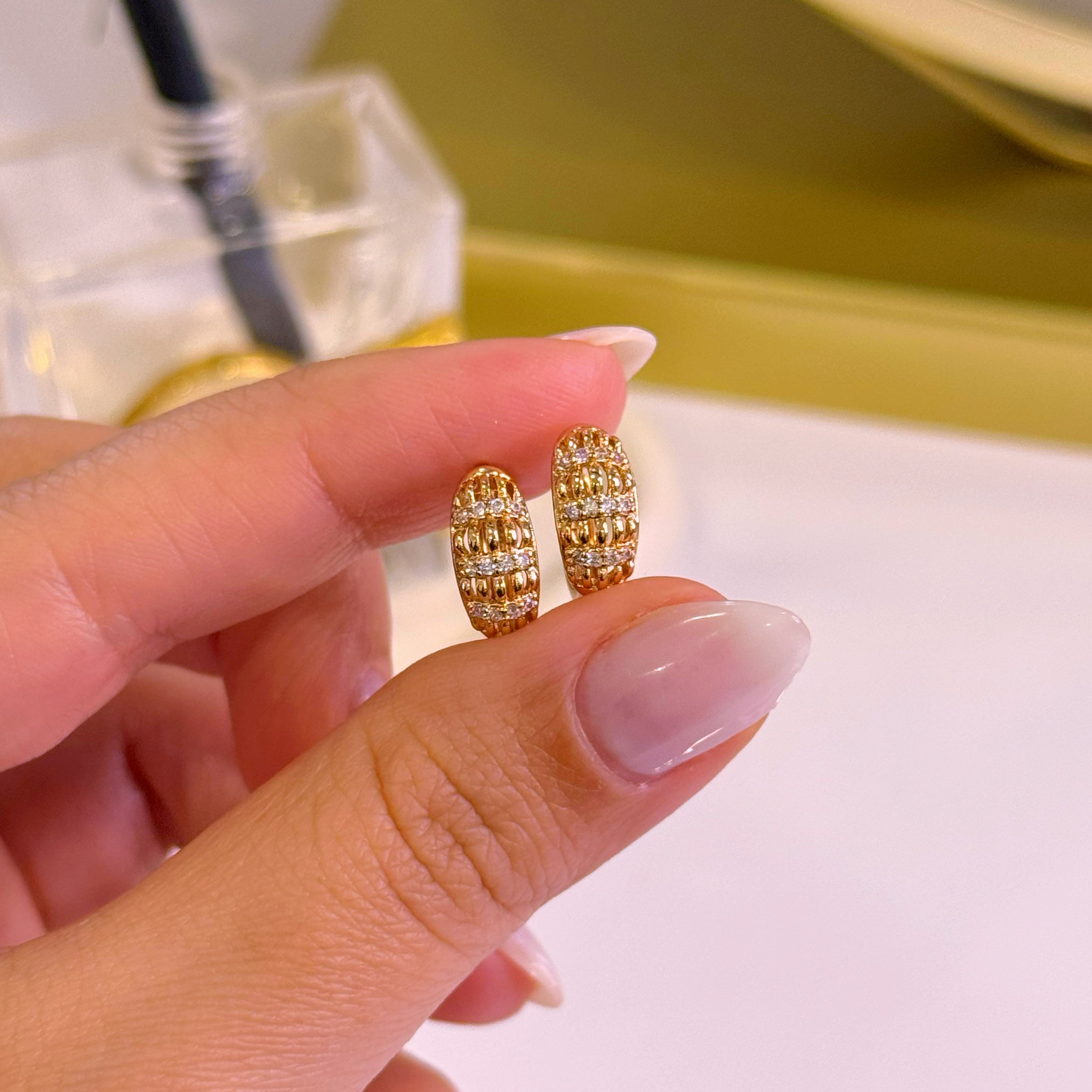 Argolinhas efeito oval com brilhantes e aberturas | Rose Gold