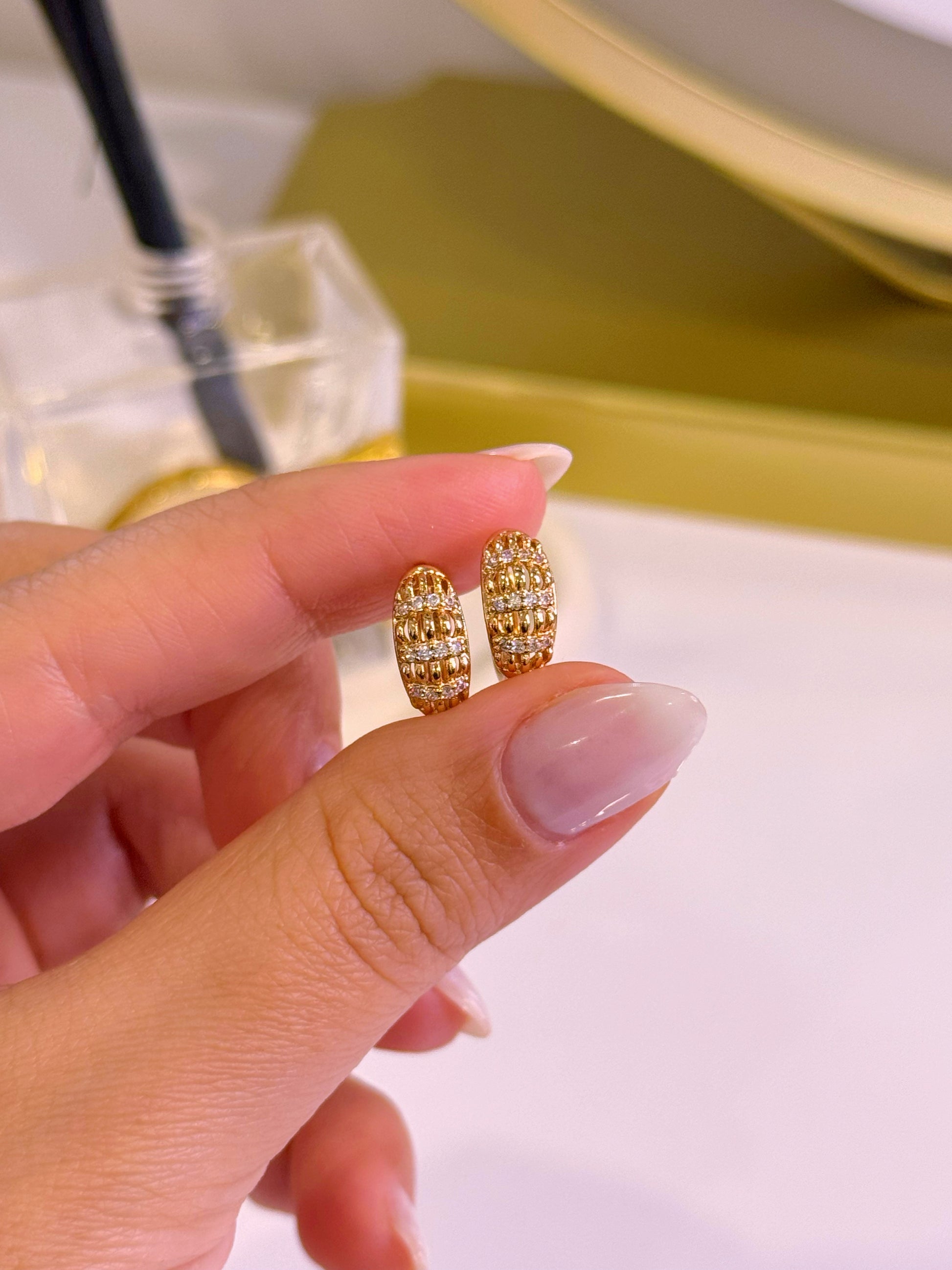 Argolinhas efeito oval com brilhantes e aberturas | Rose Gold