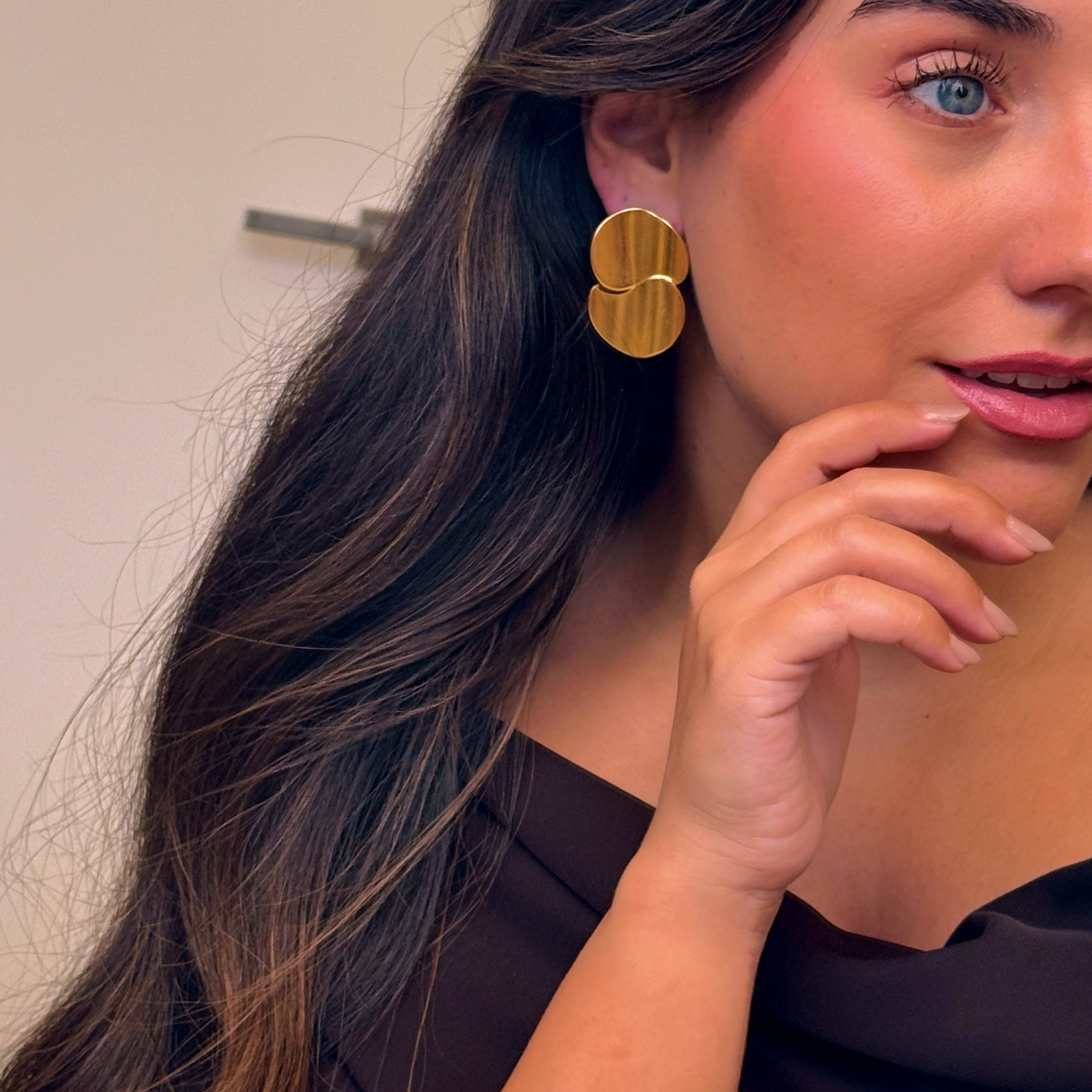 Brincos elegantes irregulares lisos | Dourado