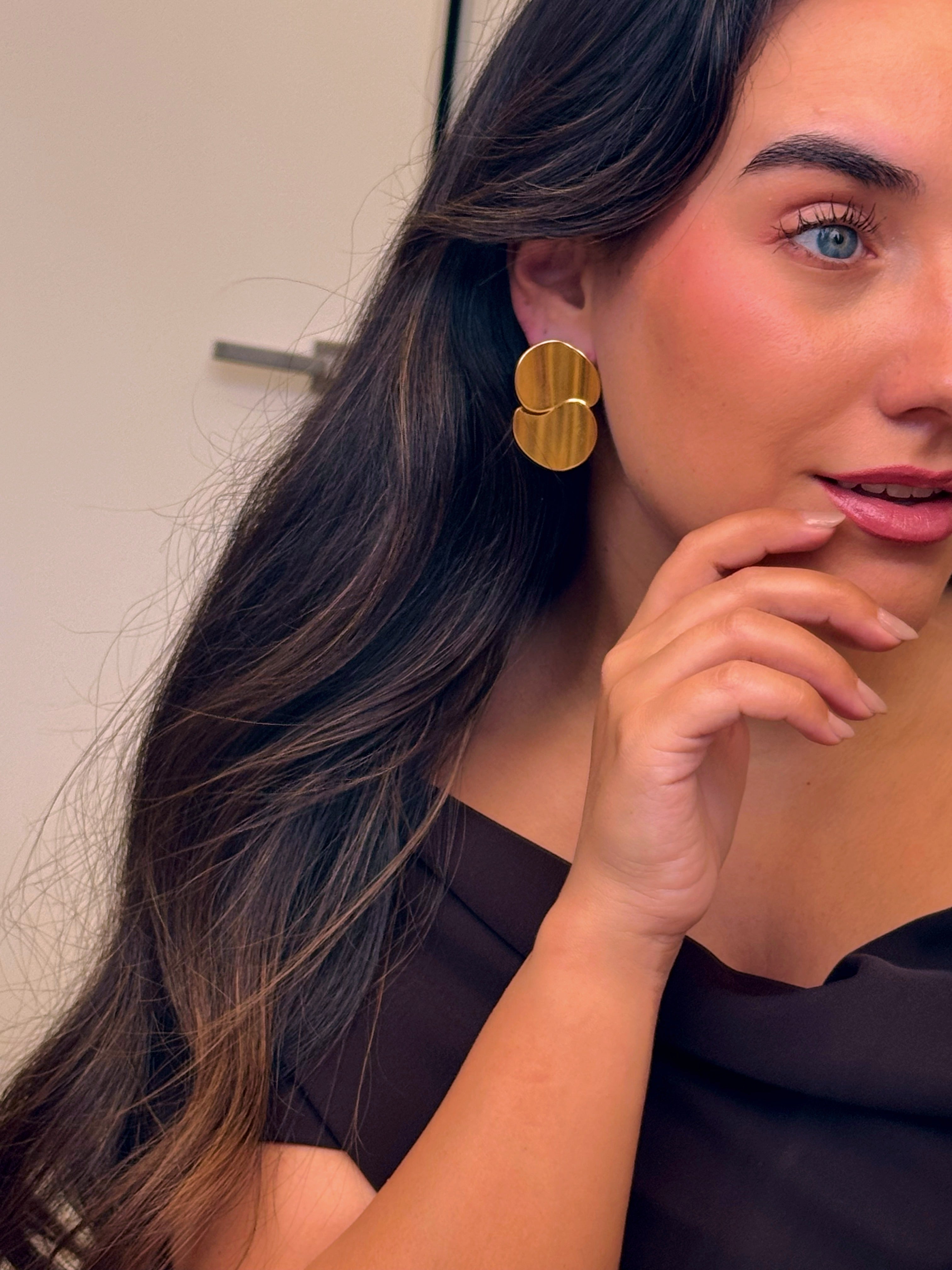 Brincos elegantes irregulares lisos | Dourado