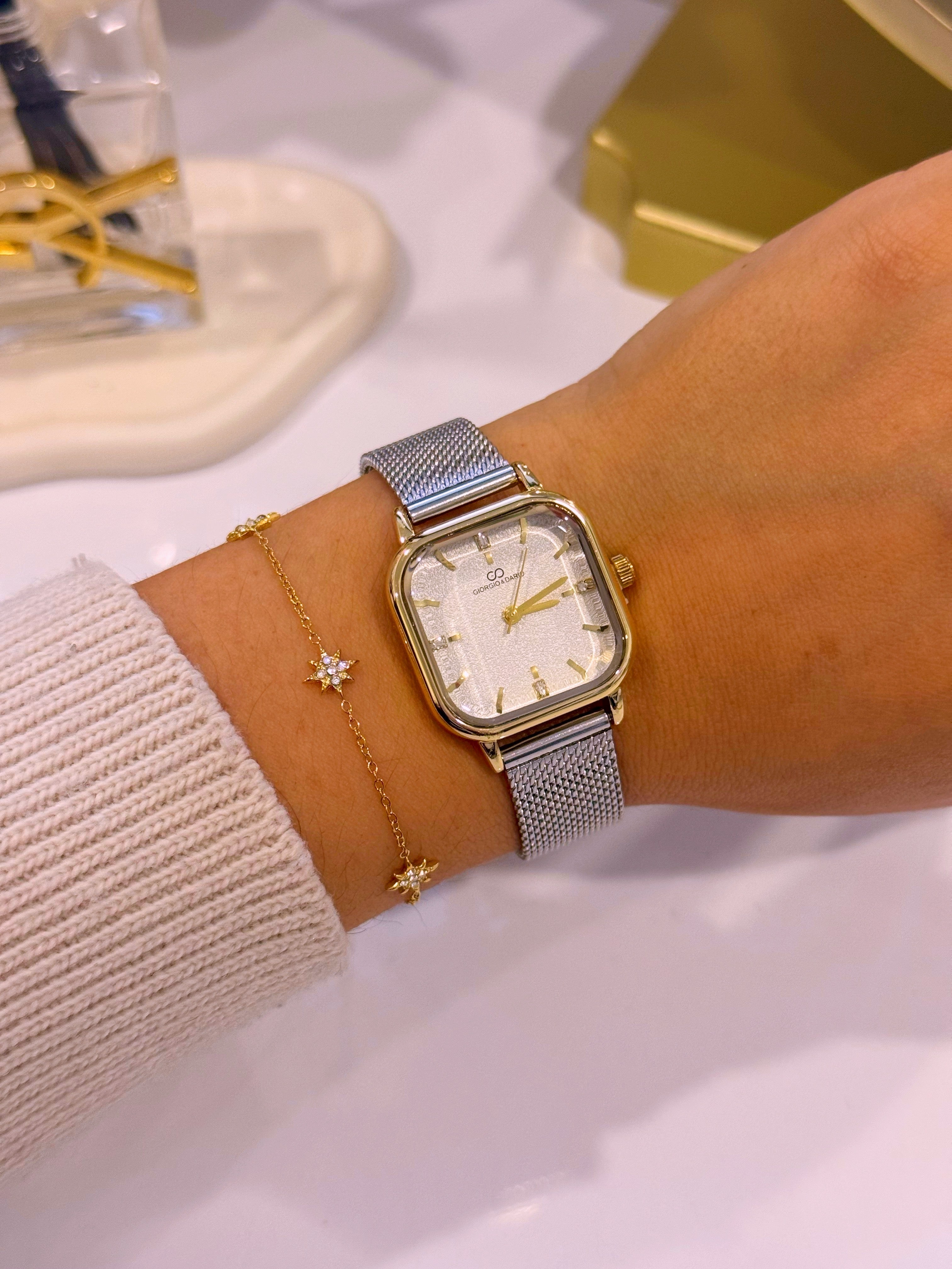 Relógio analógico mostrador quadrado com textura | Mix prateado e dourado