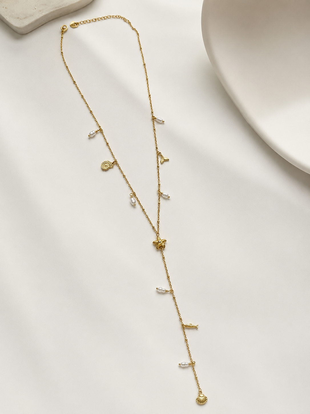 Colar com pérolas e pendentes mar | Dourado
