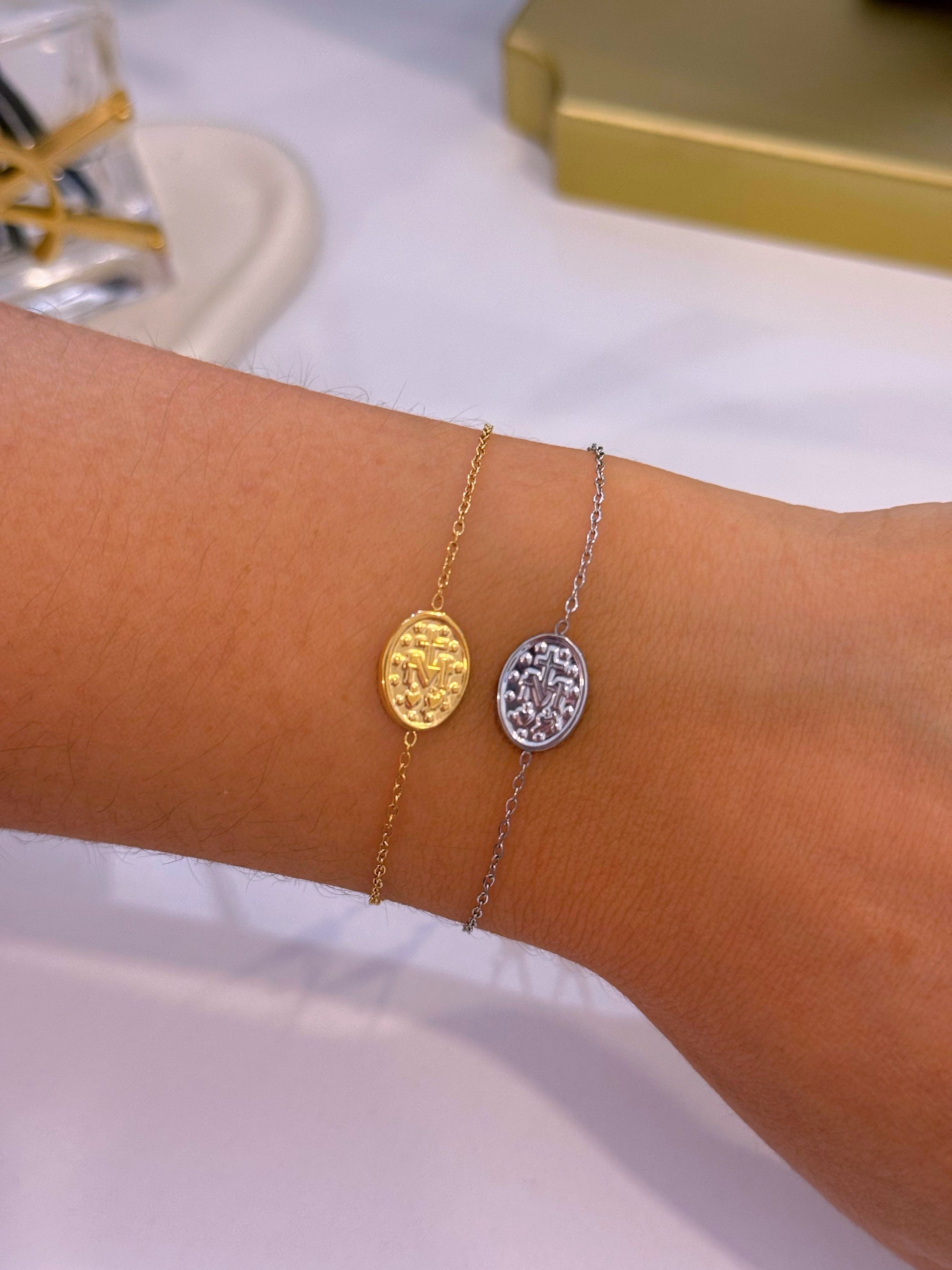 Pulseira dupla face • medalha Nª Senhora | 2 Cores