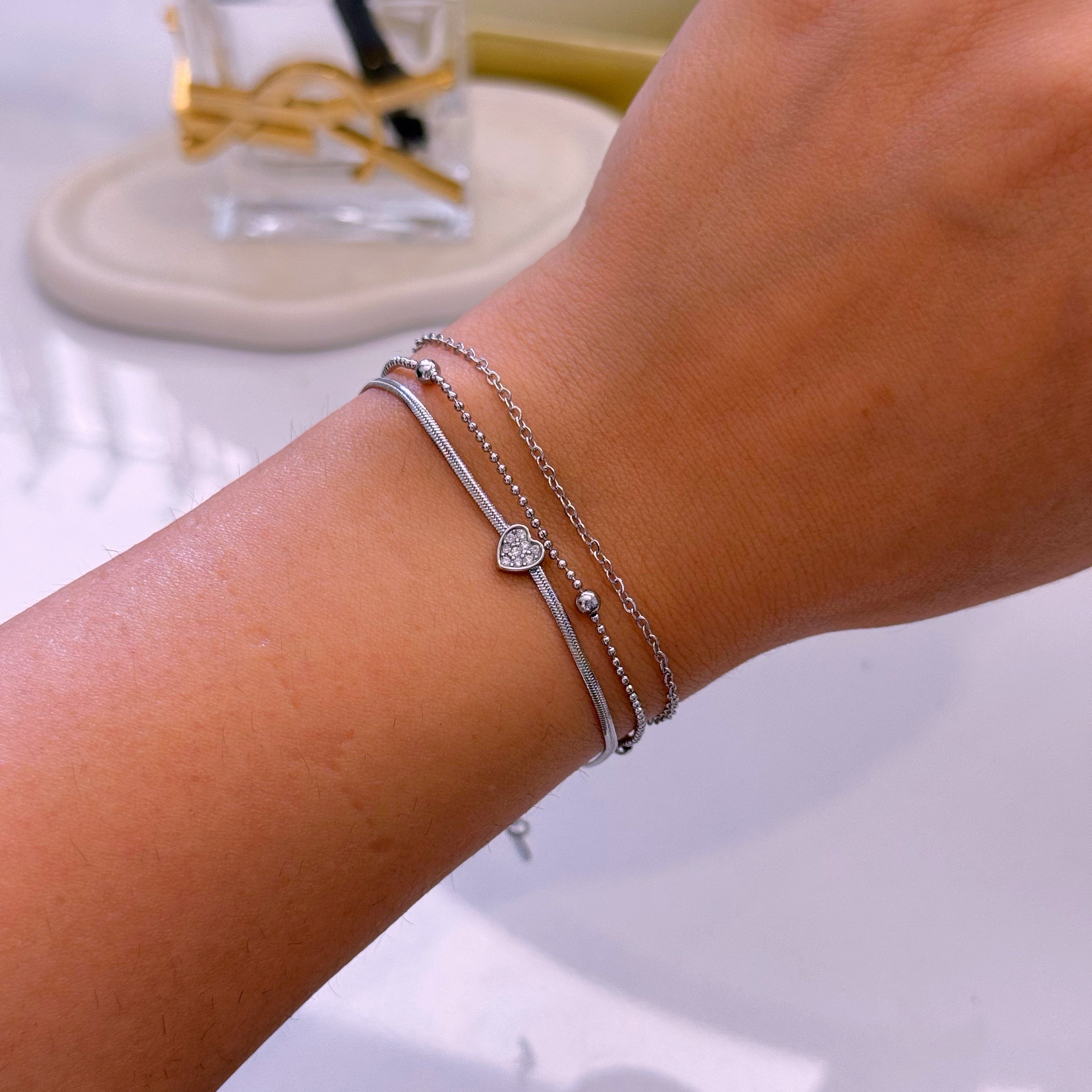Pulseira efeito triplo • malha achatada com coração, fininha e fininha com bolinhas | Prateado