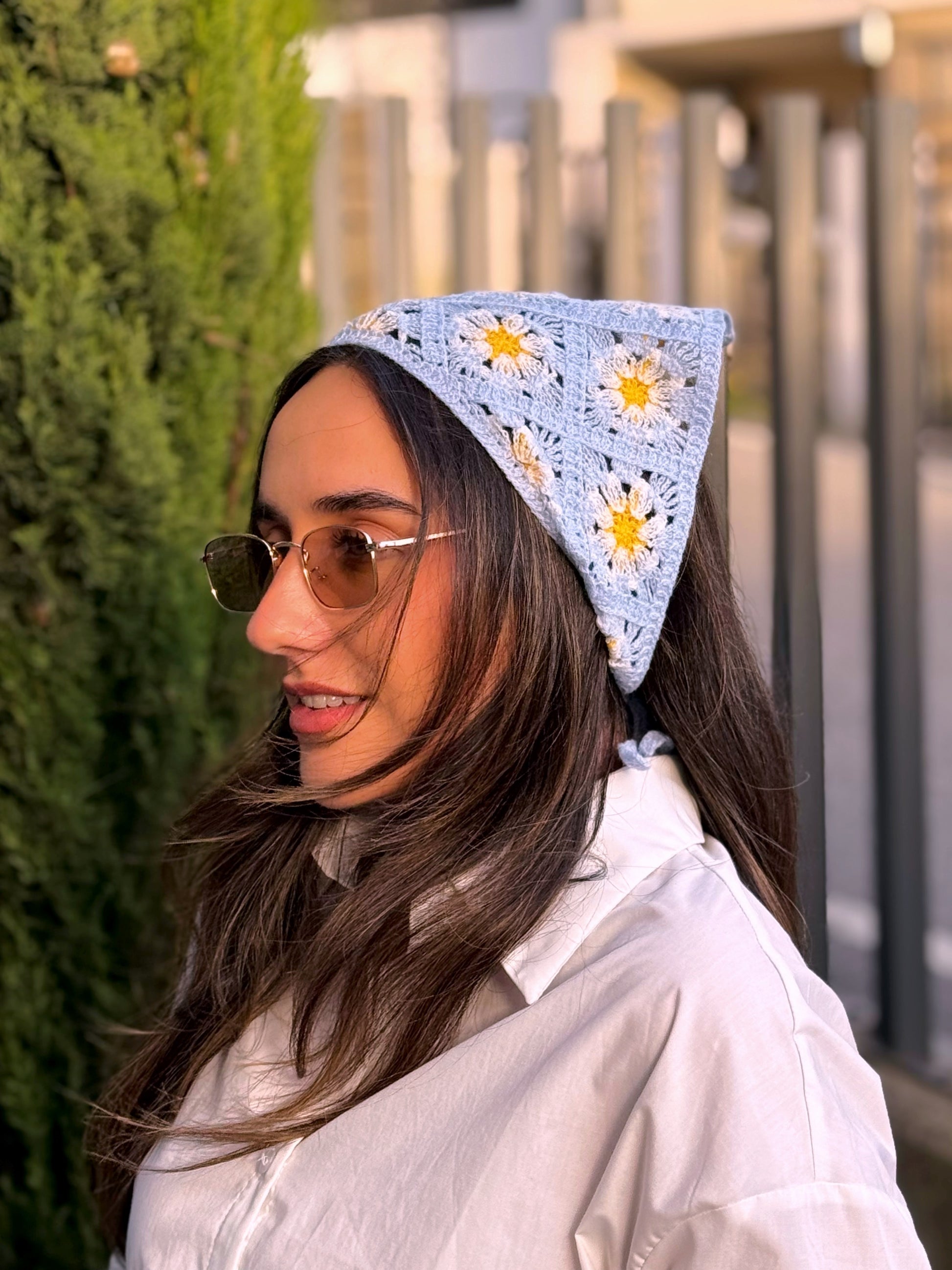 Bandana multifuncional em croché | Azul com Flores