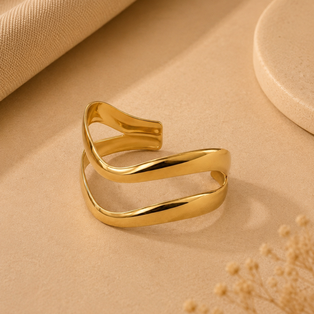 Pulseira rígida com efeito duplo liso formato irregular | Dourado