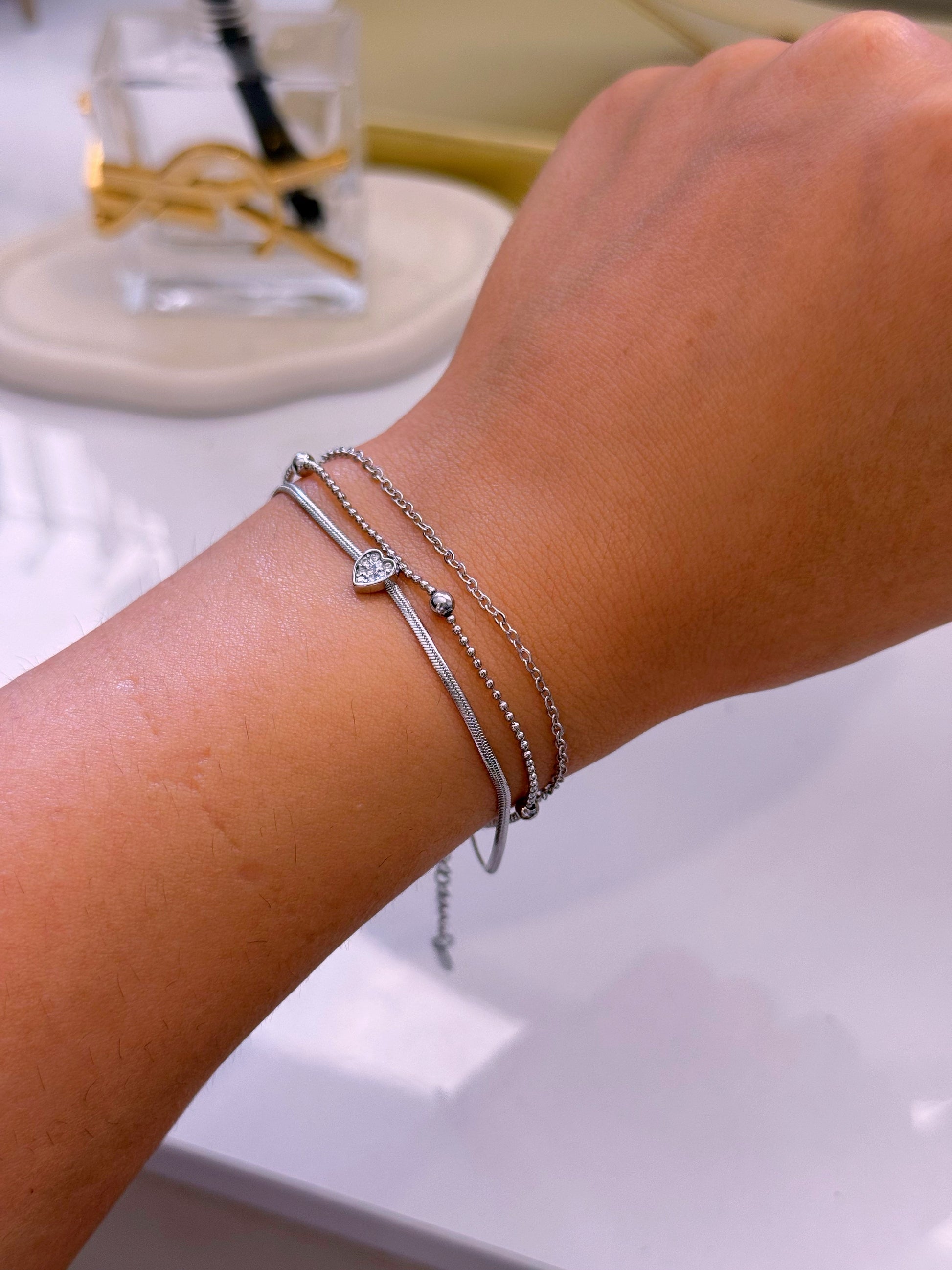 Pulseira efeito triplo • malha achatada com coração, fininha e fininha com bolinhas | Prateado