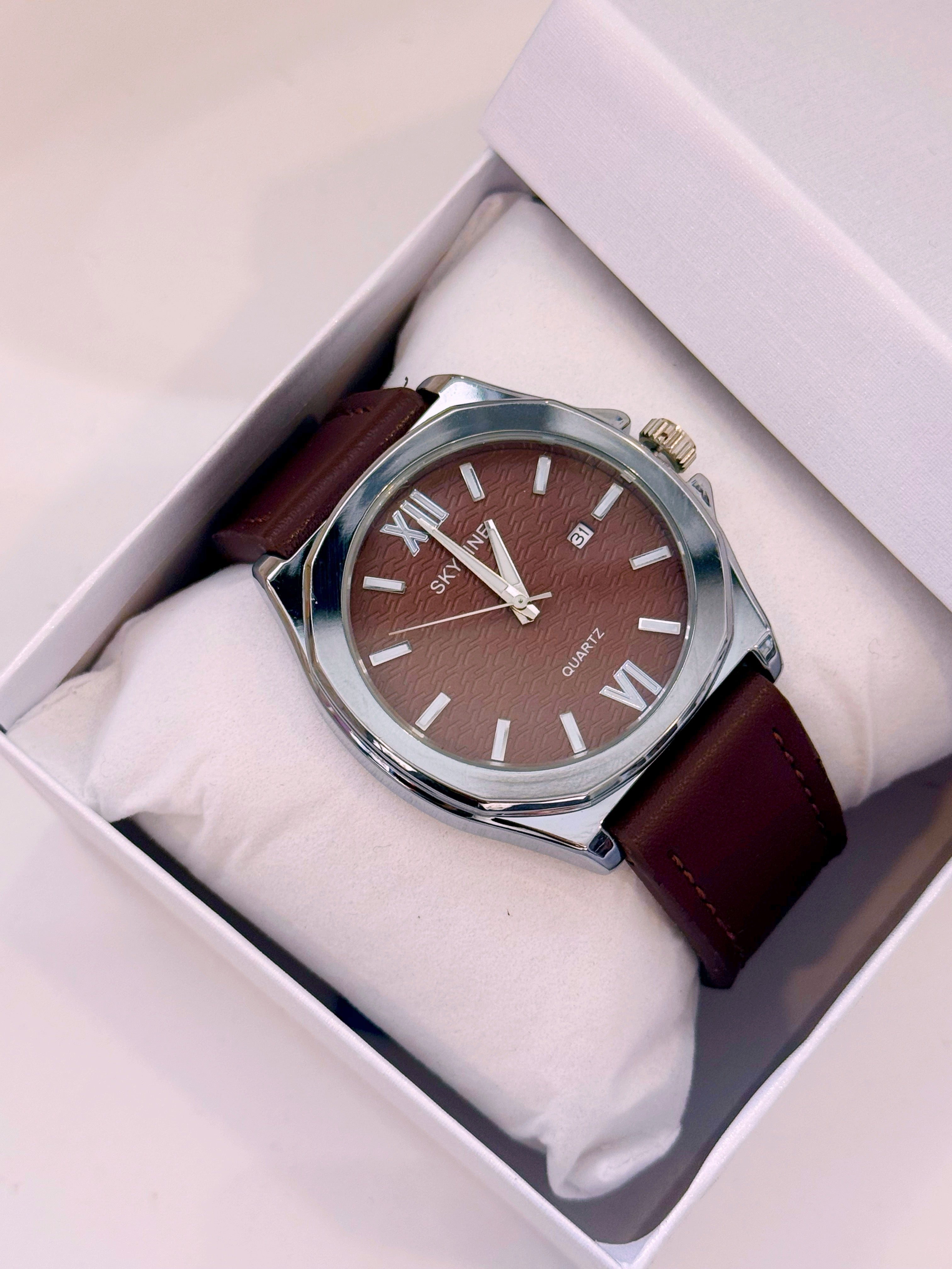 Relógio Analógico em pele | Castanho escuro com mostrador prateado