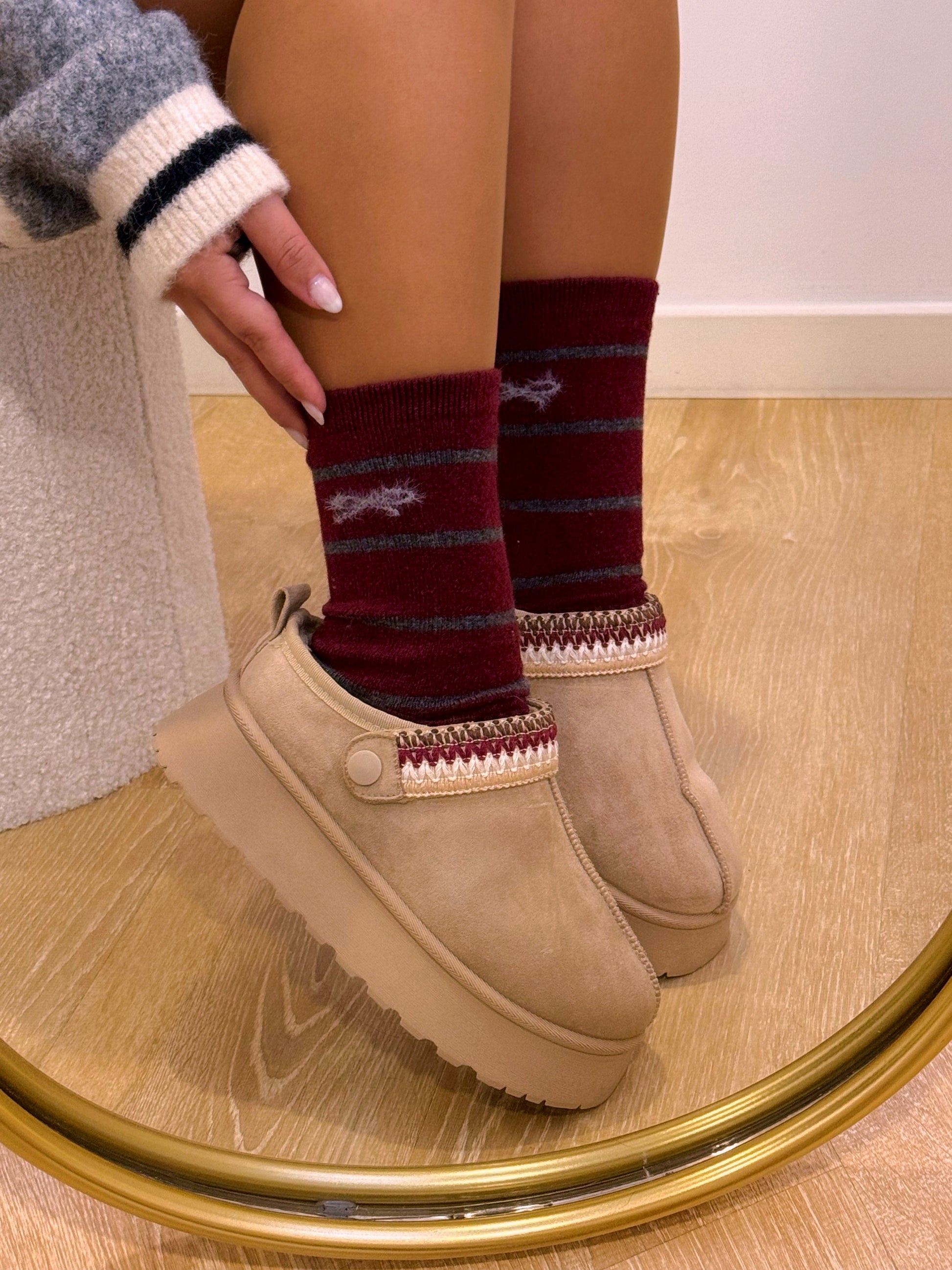 Meias de malha com lacinhos • em lã e caxemira | 4 cores