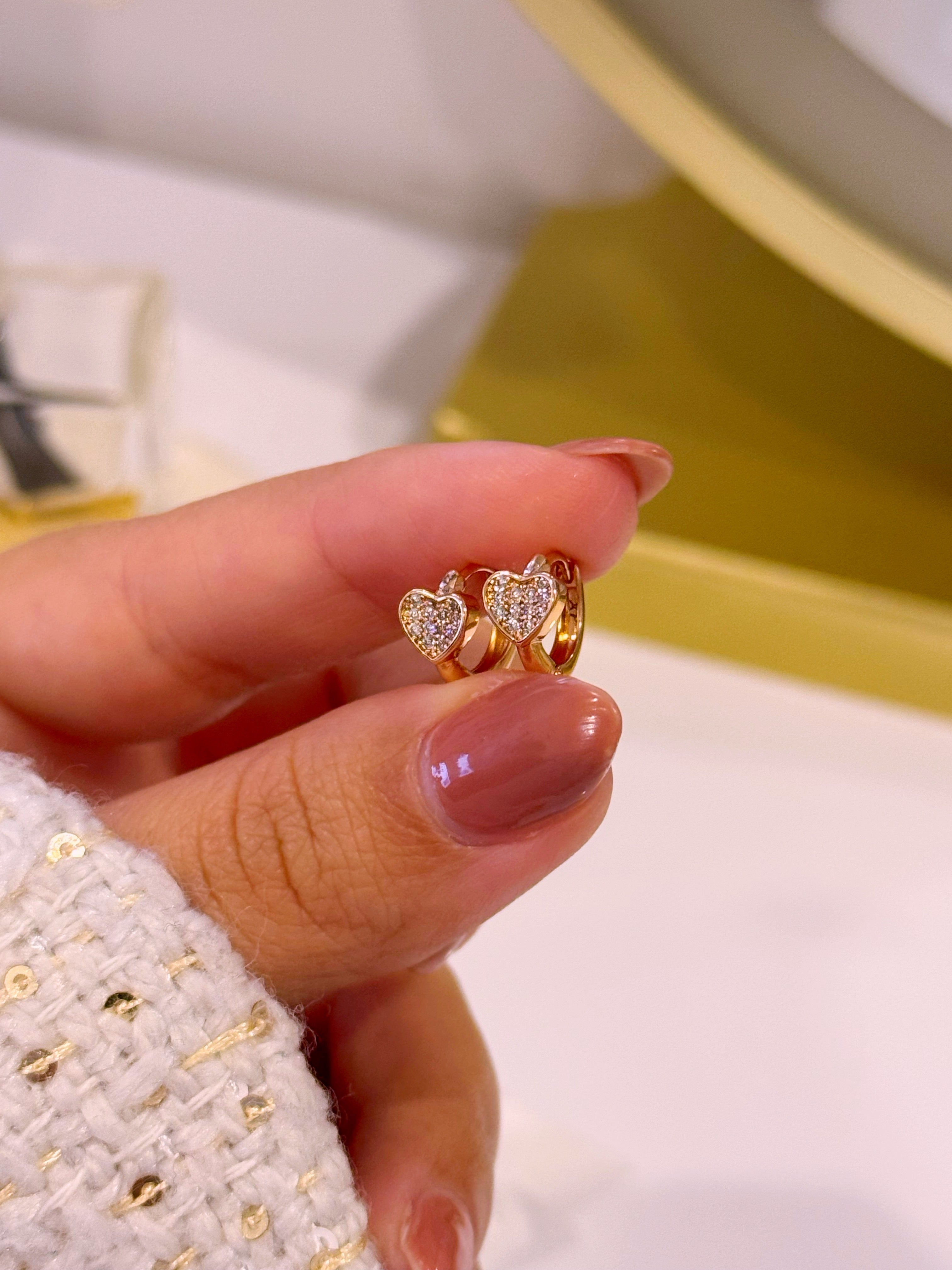 Argolinhas com mini coração preenchido em brilhantes | Rose Gold