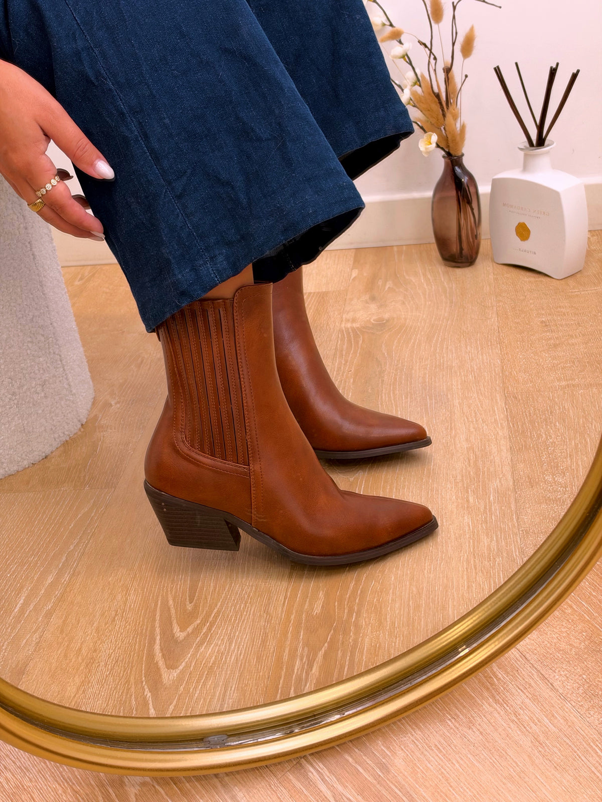 Botim elegante com salto | Camel