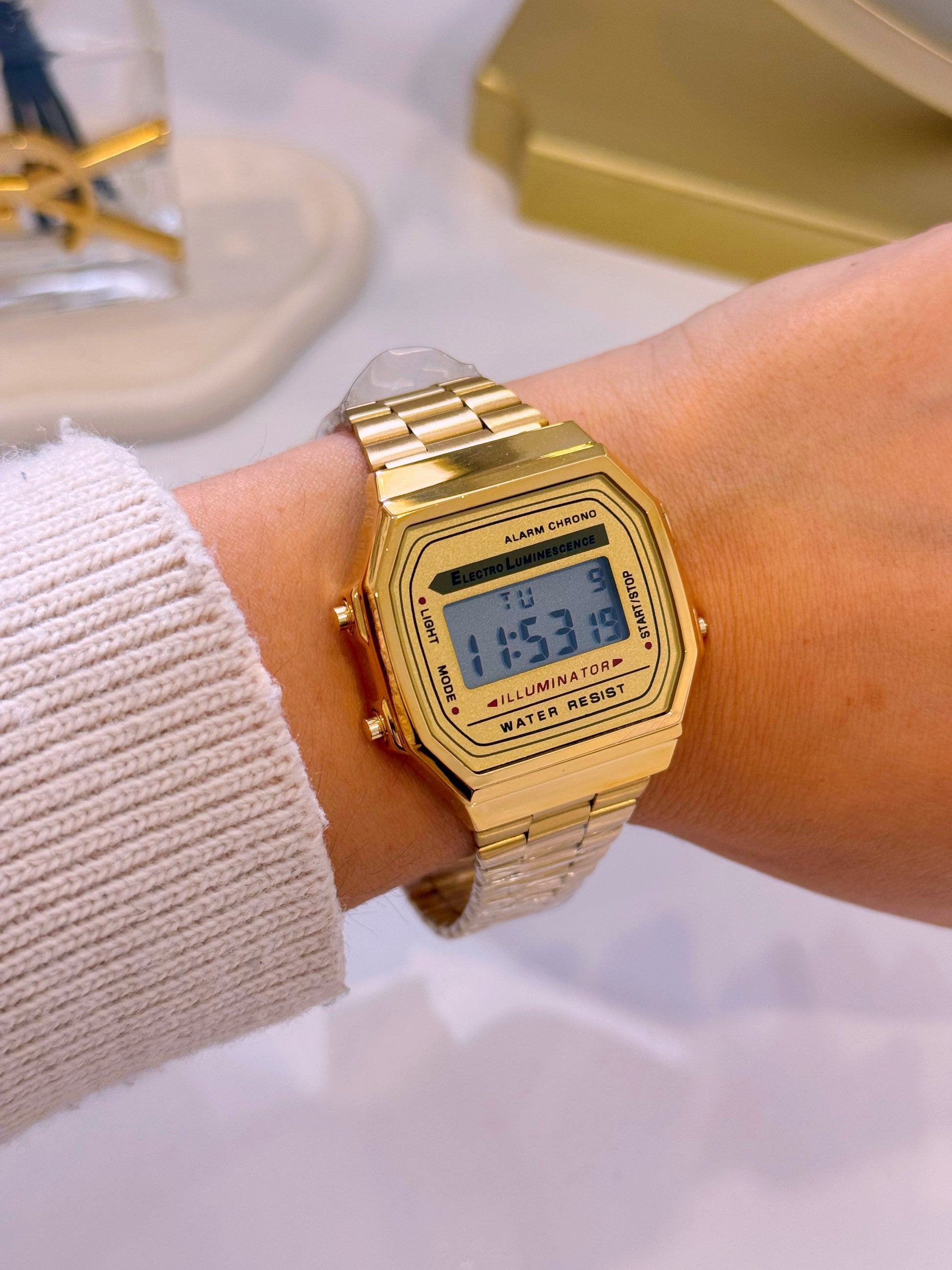 Relógio digital | Dourado