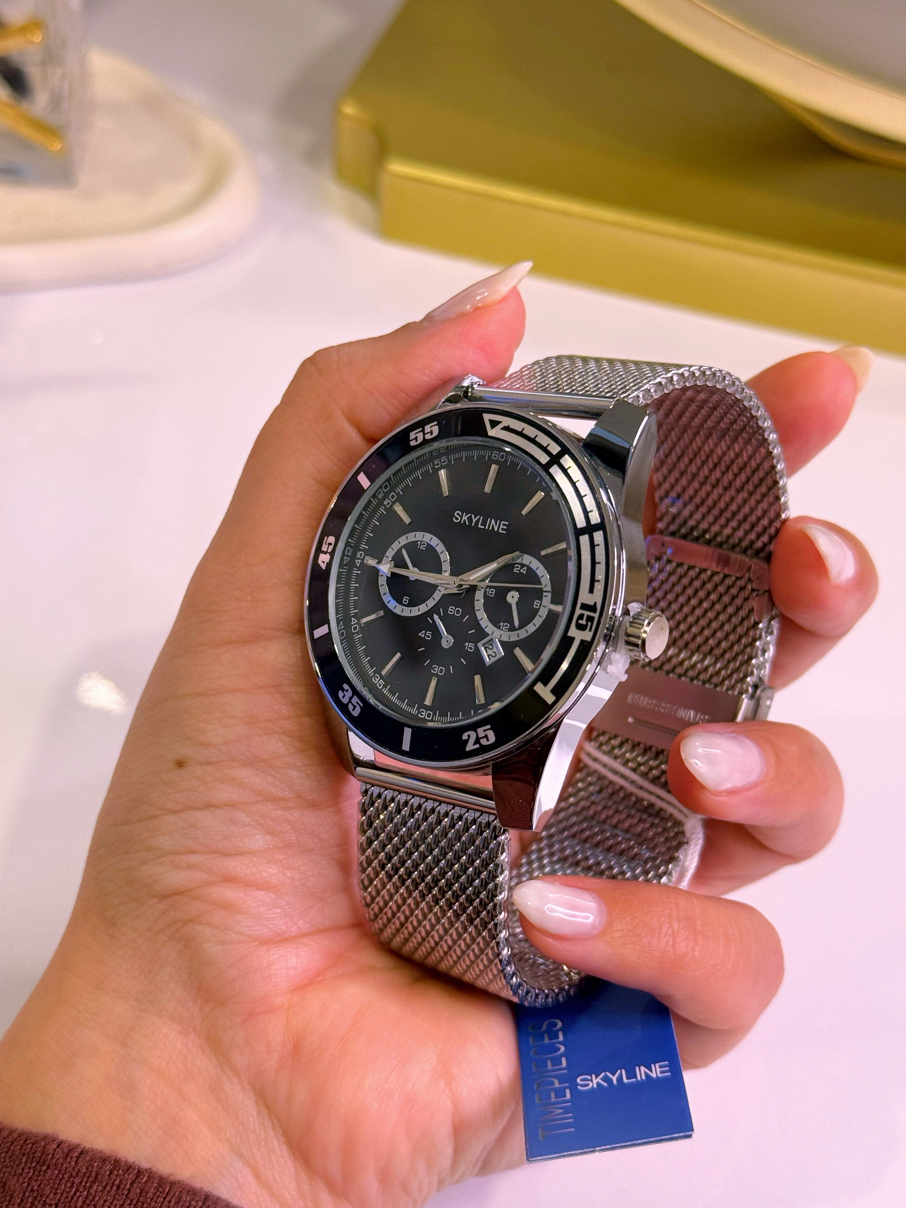 Relógio Analógico Skyline | Prateado com mostrador Preto