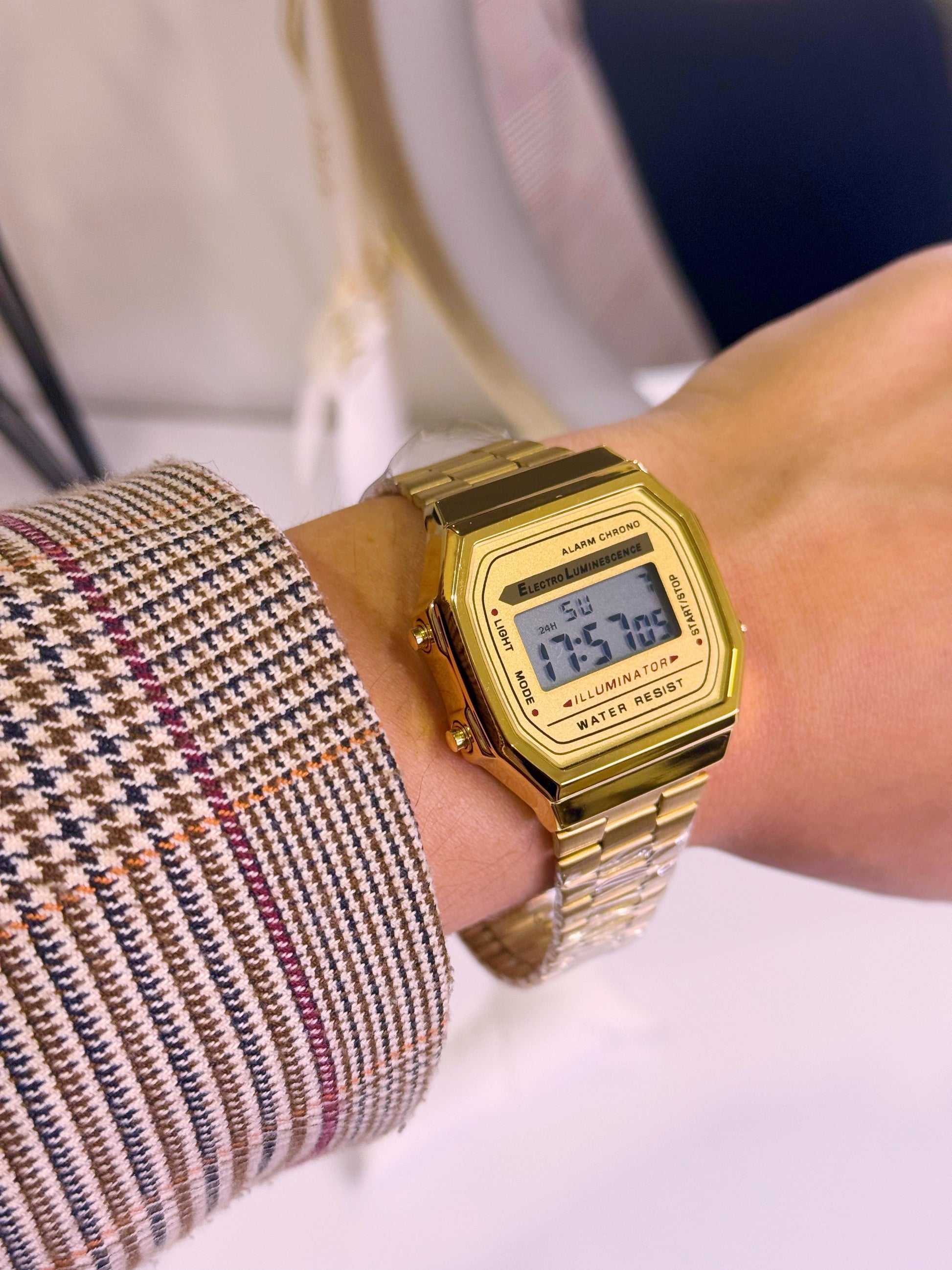 Relógio digital | Dourado