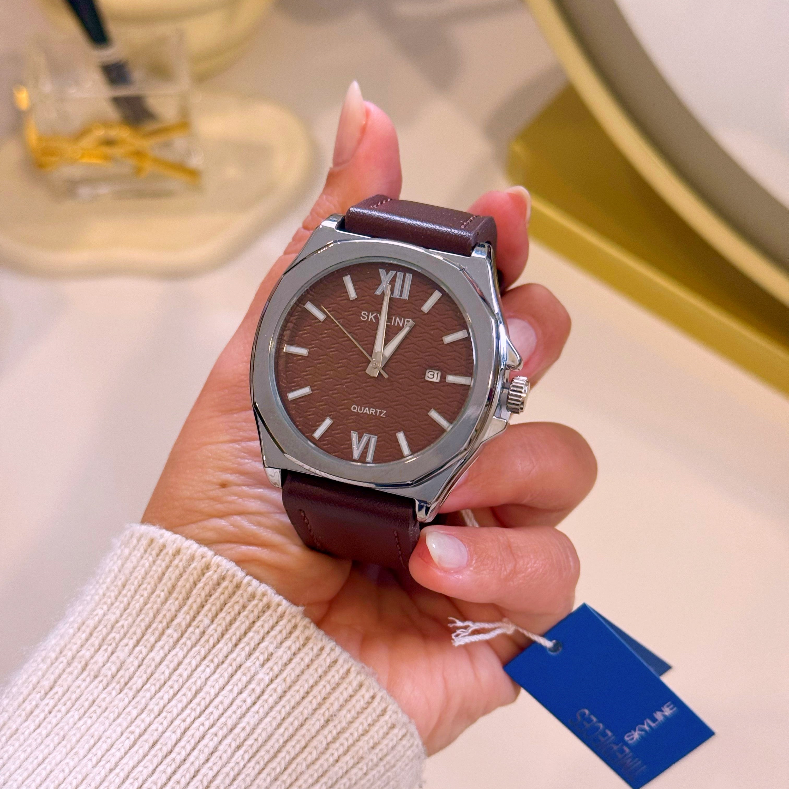 Relógio Analógico em pele | Castanho escuro com mostrador prateado