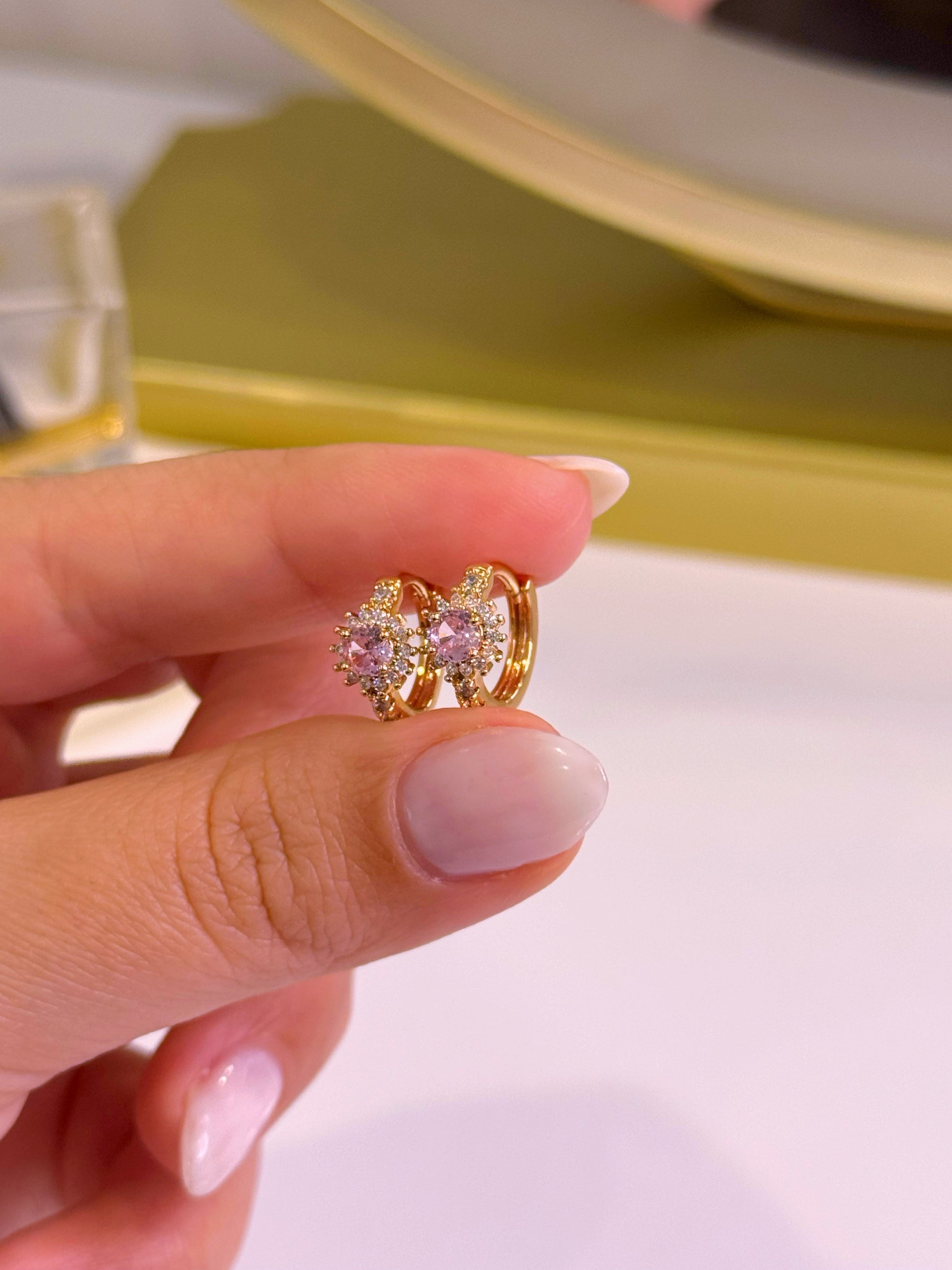 Argolinhas estrelinha rosa em brilhantes | Rose Gold