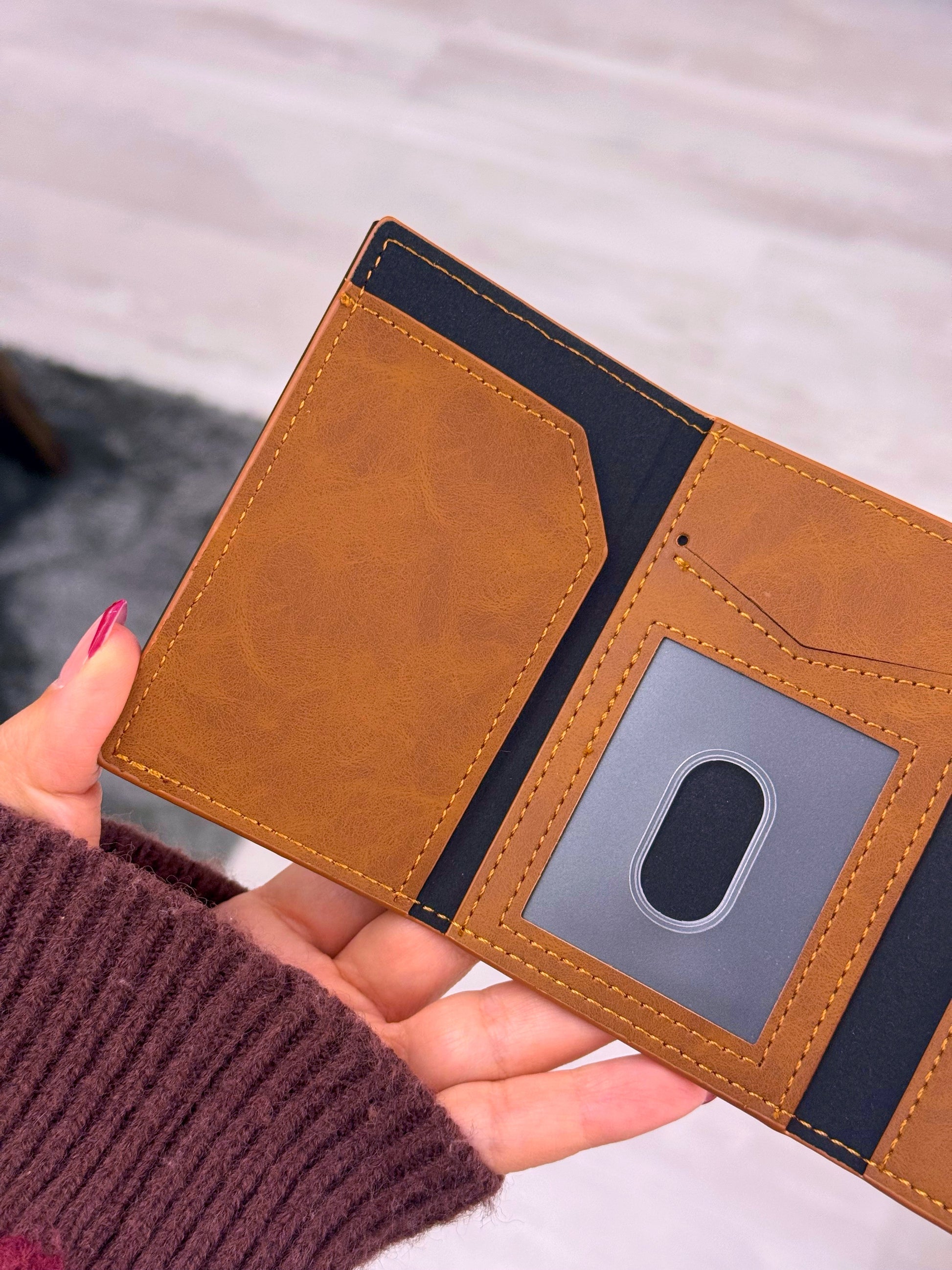 Porta cartões com fecho para moedas | Castanho claro