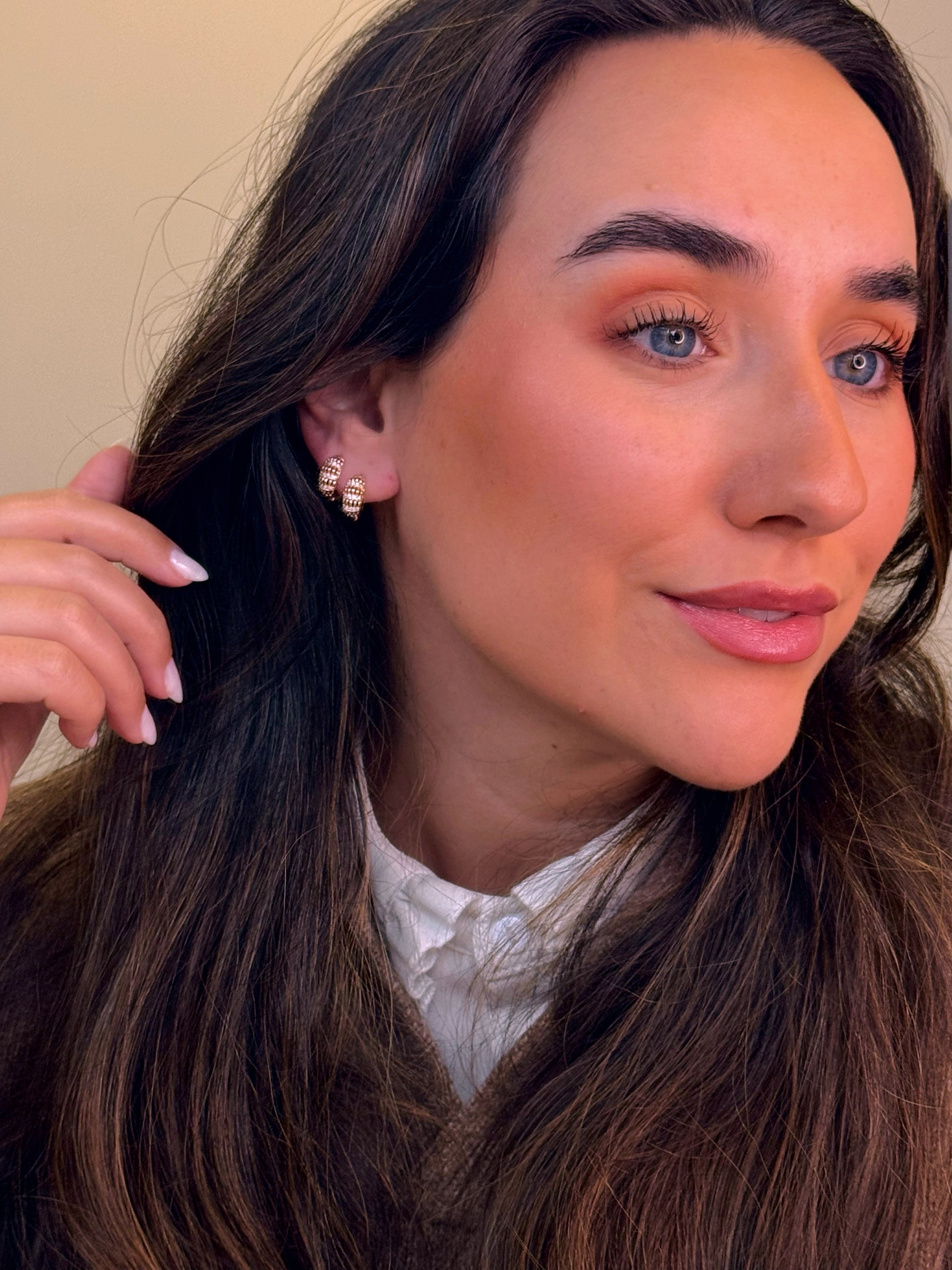 Argolinhas efeito oval com brilhantes e aberturas | Rose Gold