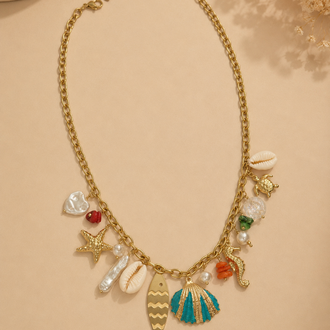 𝐄𝐝𝐢𝐜̧𝐚̃𝐨 𝐋𝐢𝐦𝐢𝐭𝐚𝐝𝐚 𝐕𝐞𝐫𝐚̃𝐨 🐚 Colar corrente com concha turquesa e vários pendentes | Dourado