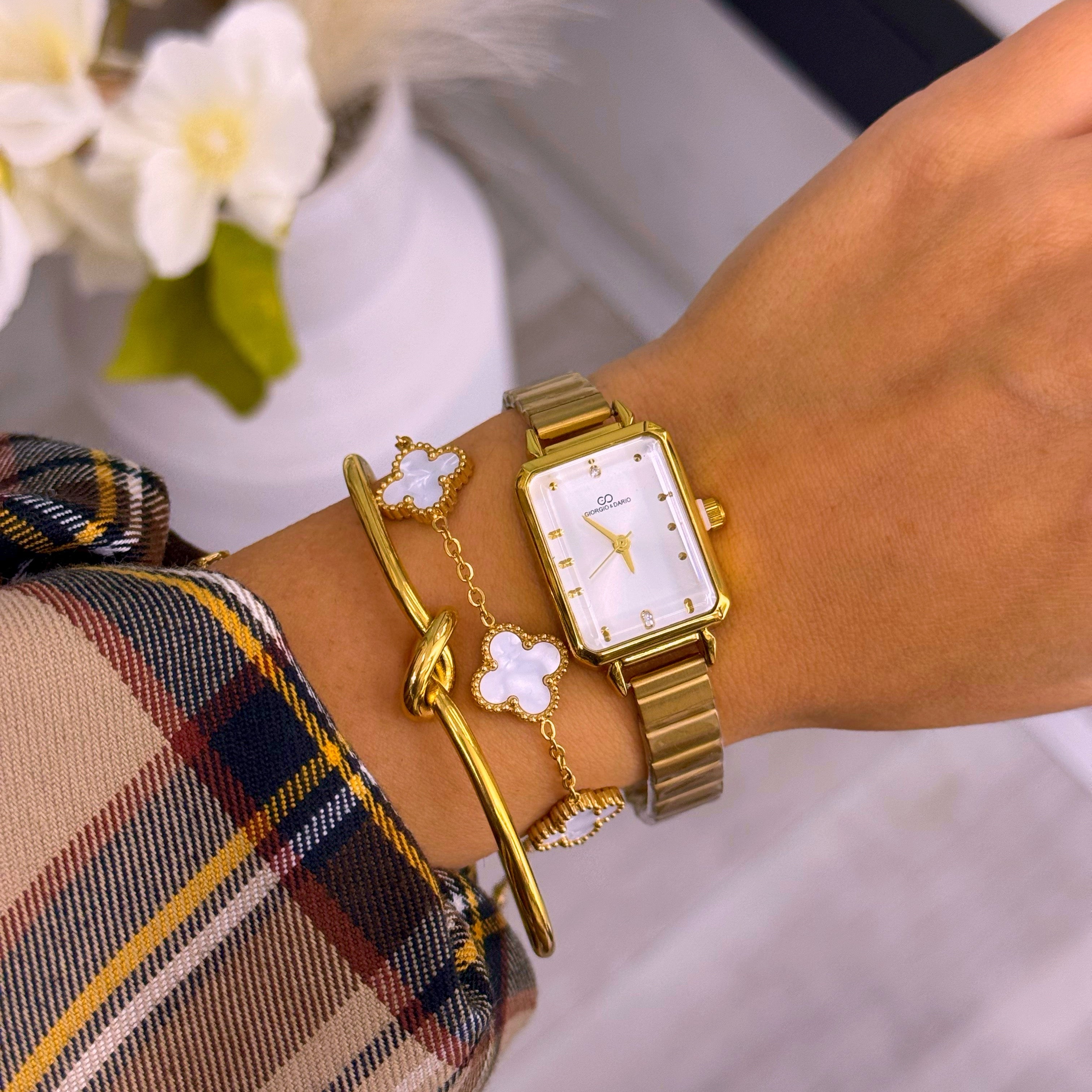 Relógio analógico com mostrador retangular | Dourado