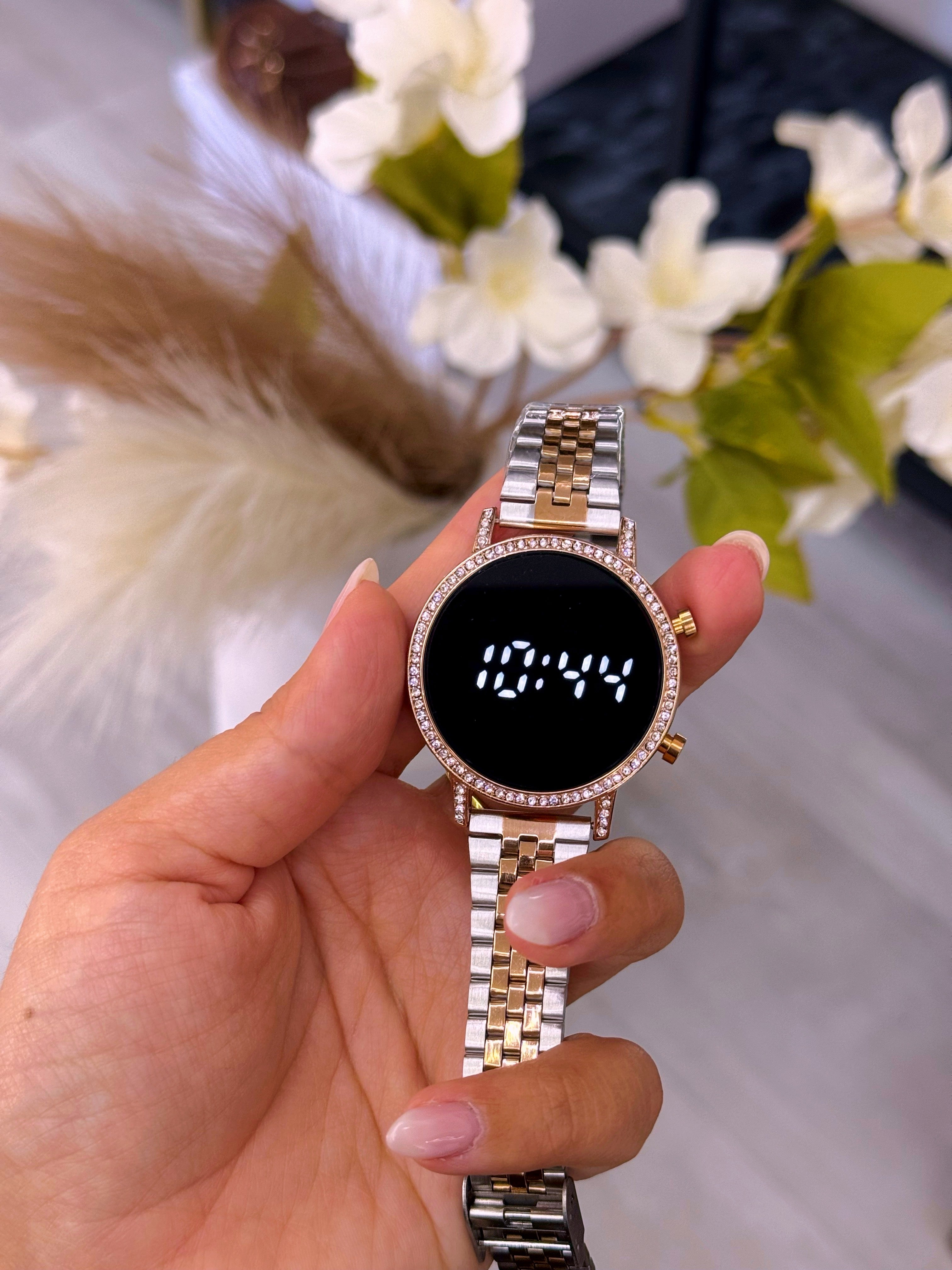 Relógio digital redondo com brilhantes | prateado e rose gold