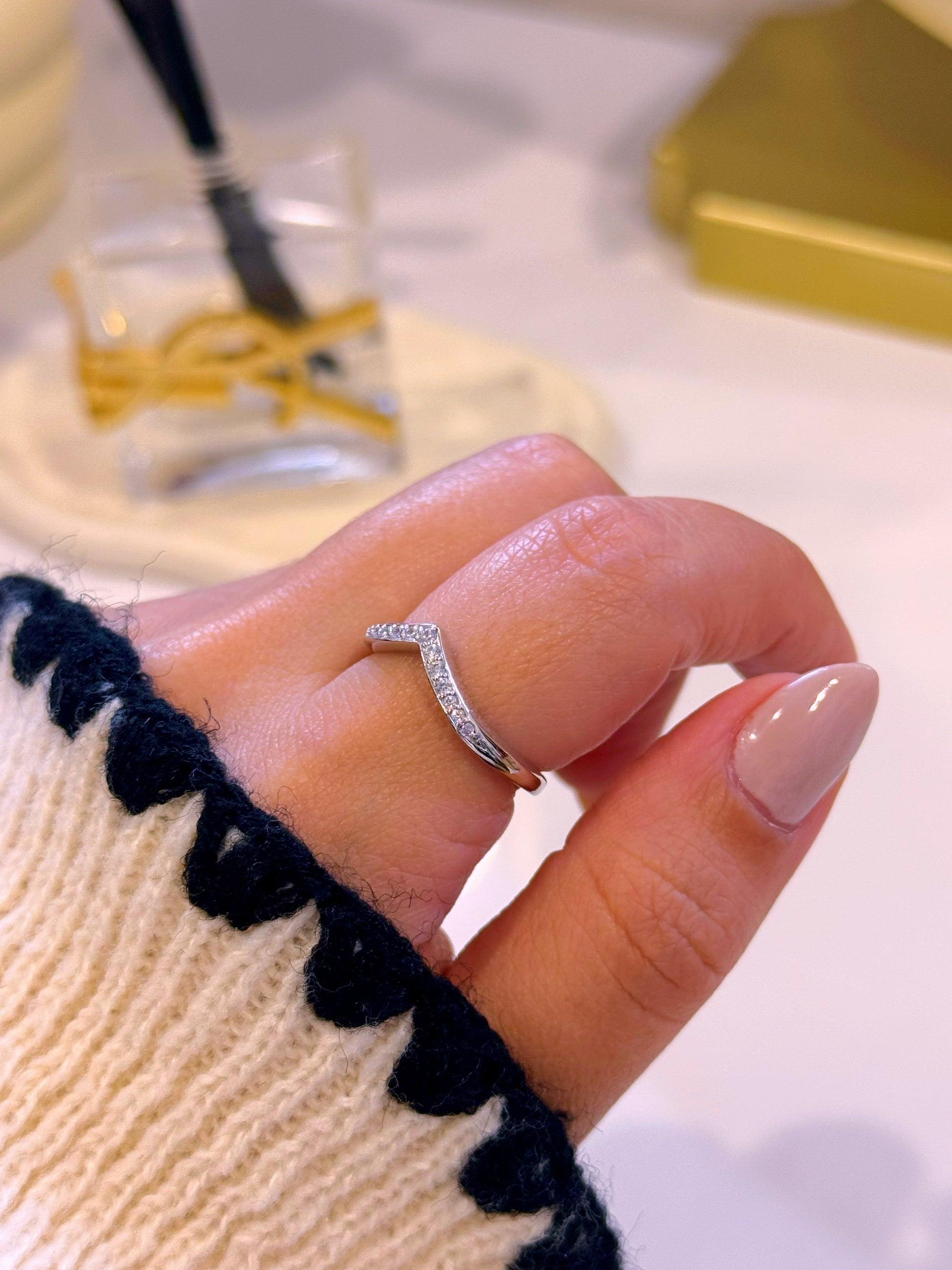 Anel delicado • efeito bico com brilhantes | Linha Premium • 𝑒𝑑𝑖𝑐̧𝑎̃𝑜 𝑙𝑖𝑚𝑖𝑡𝑎𝑑𝑎