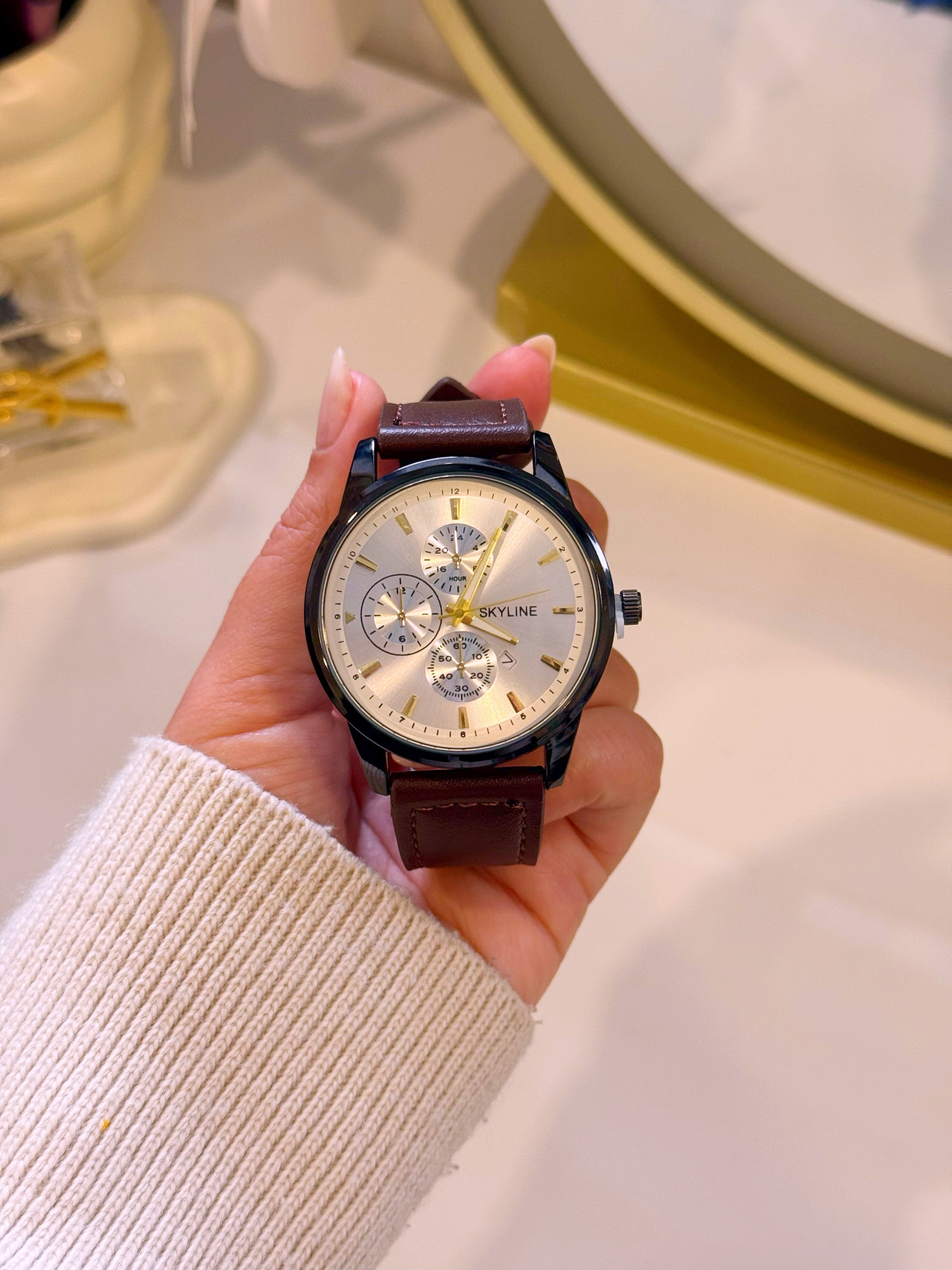 Relógio Analógico em pele | Castanho com mostrador preto