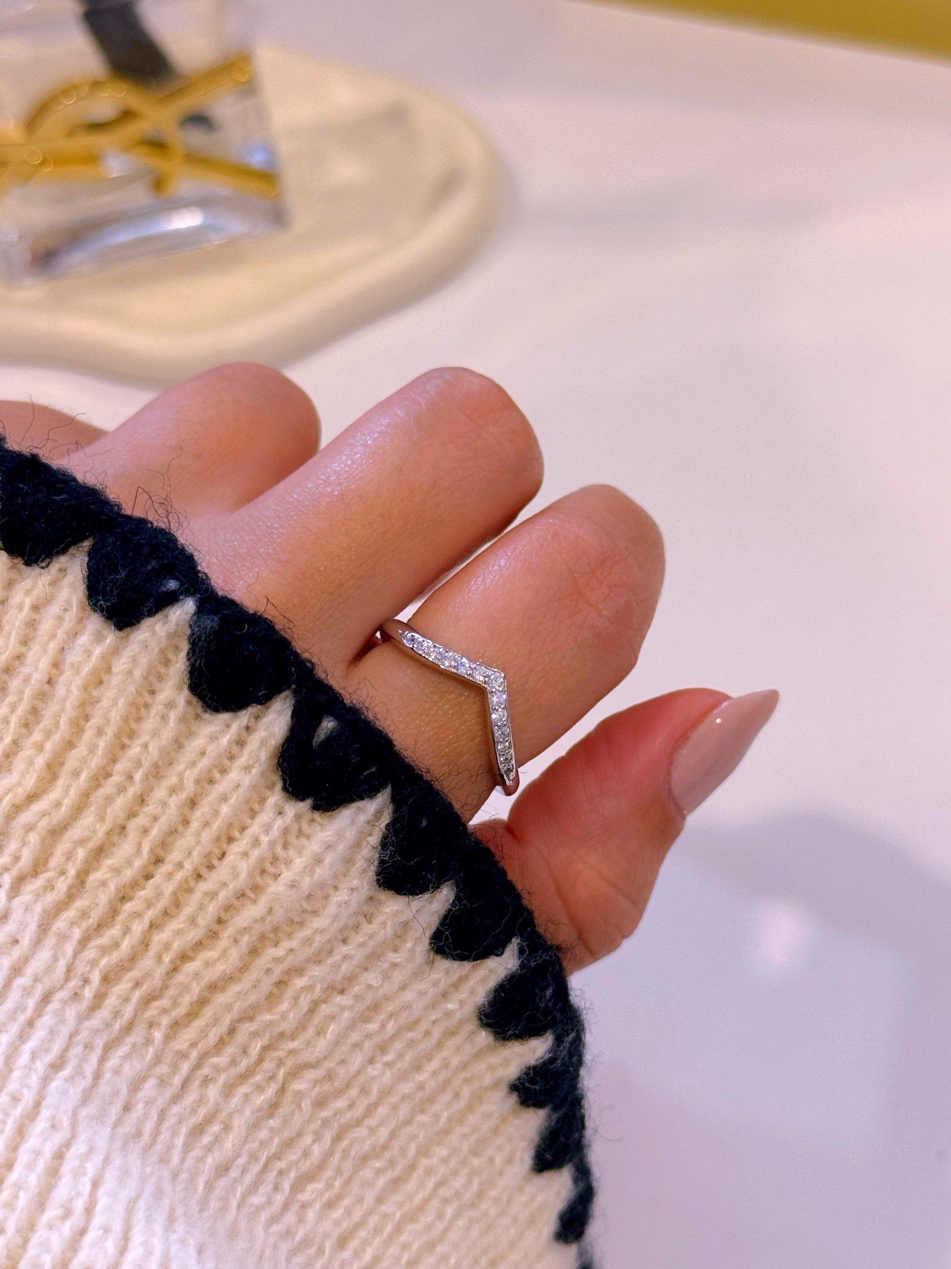 Anel delicado • efeito bico com brilhantes | Linha Premium • 𝑒𝑑𝑖𝑐̧𝑎̃𝑜 𝑙𝑖𝑚𝑖𝑡𝑎𝑑𝑎